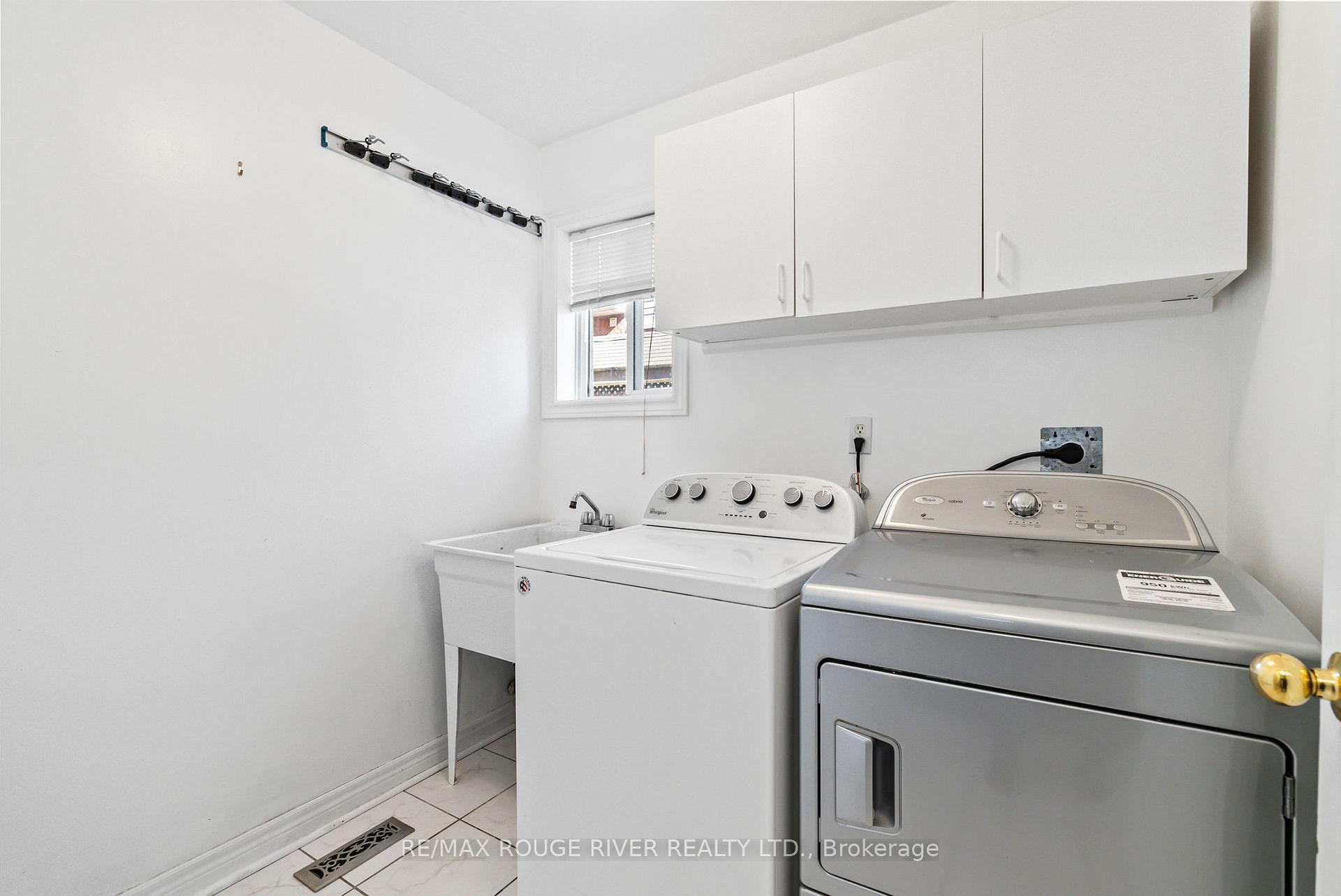 Photo 26 of 104 Willowbrook Drive, Whitby, Pringle Creek — HOMEH