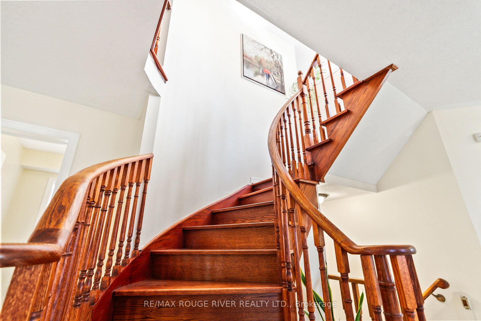 Photo 27 of 104 Willowbrook Drive, Whitby, Pringle Creek — HOMEH