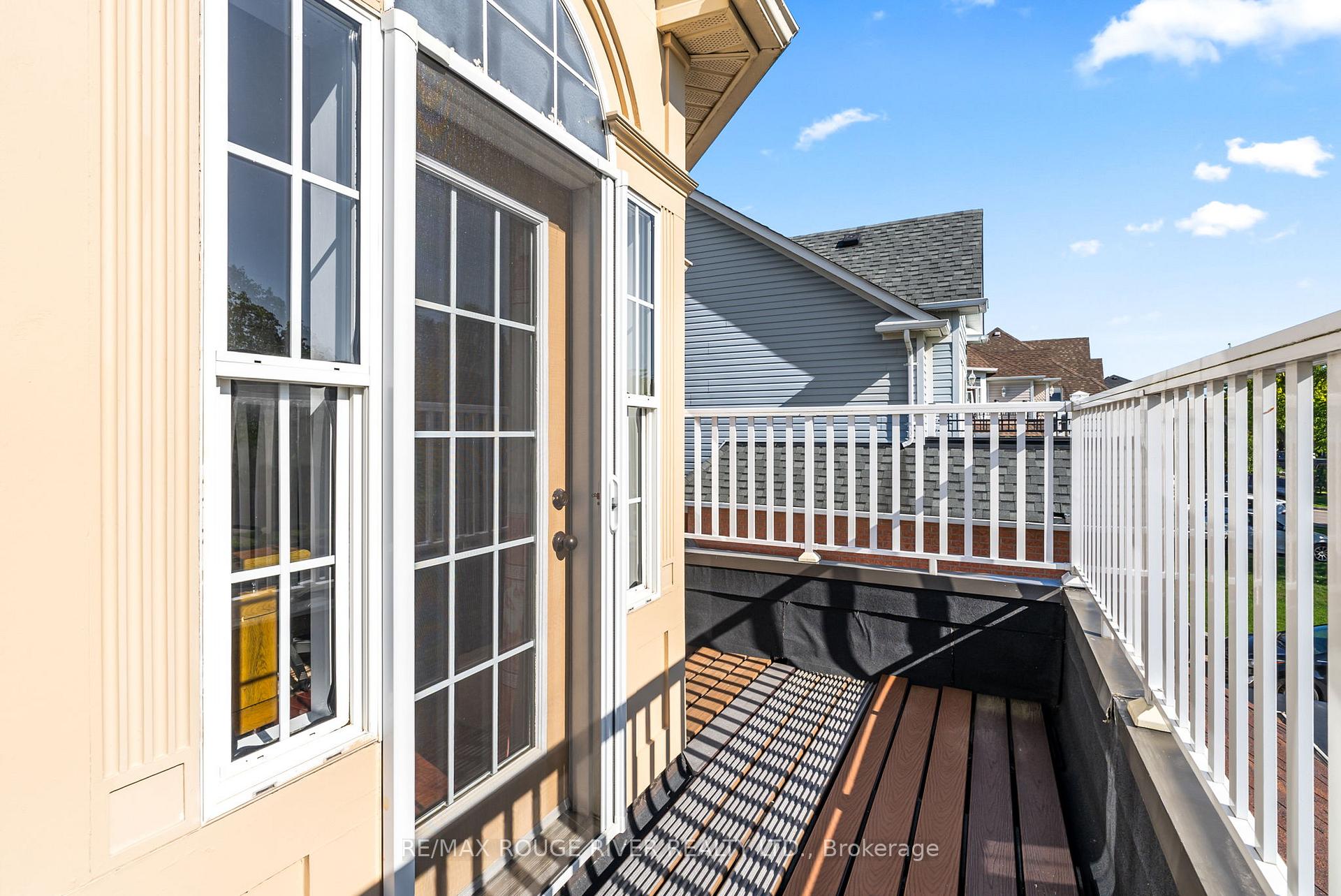 Photo 29 of 104 Willowbrook Drive, Whitby, Pringle Creek — HOMEH