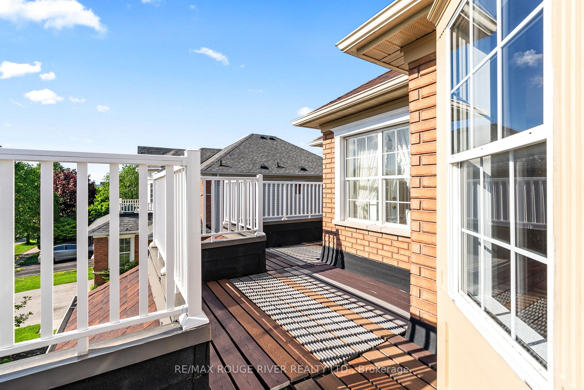 Photo 30 of 104 Willowbrook Drive, Whitby, Pringle Creek — HOMEH