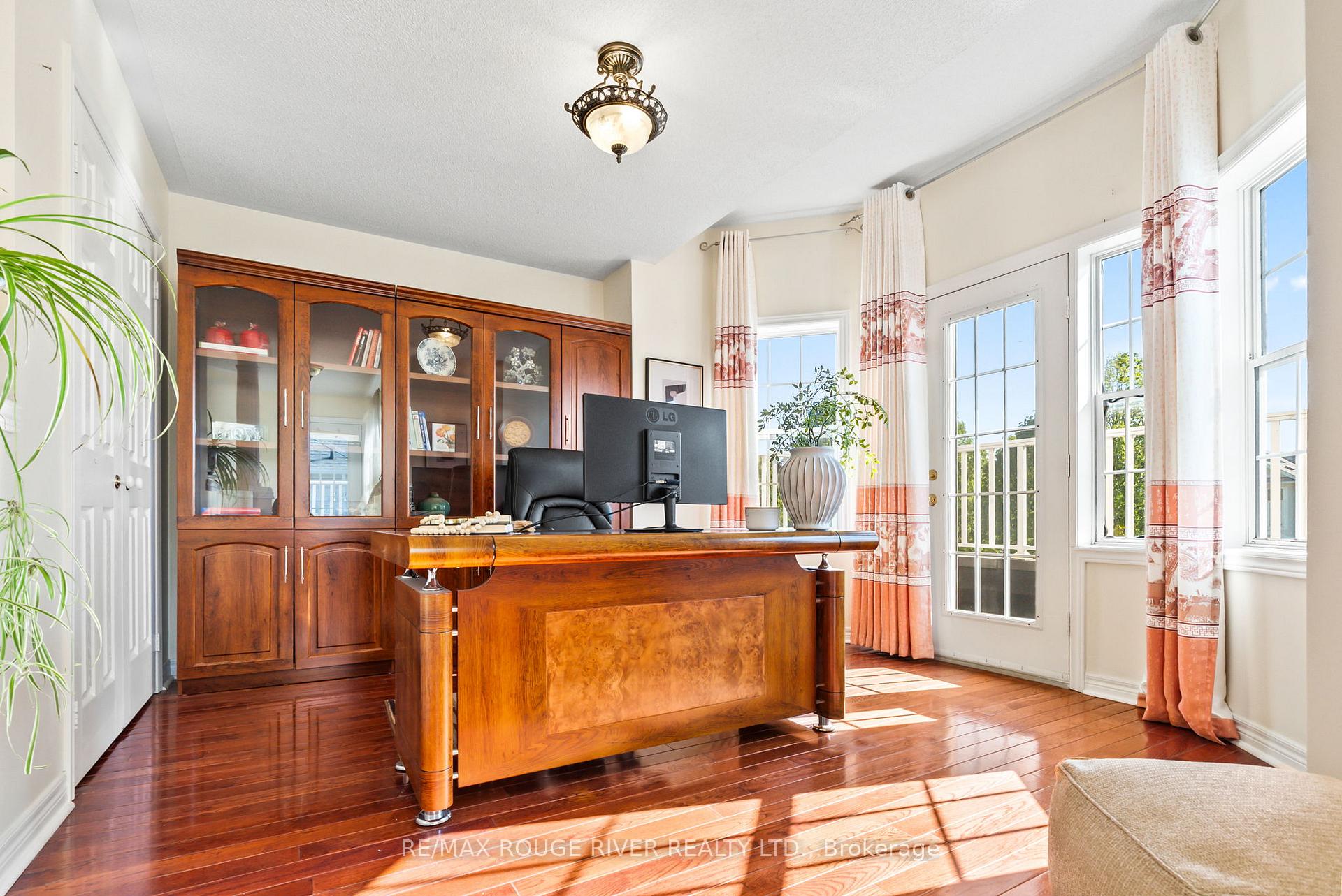Photo 31 of 104 Willowbrook Drive, Whitby, Pringle Creek — HOMEH