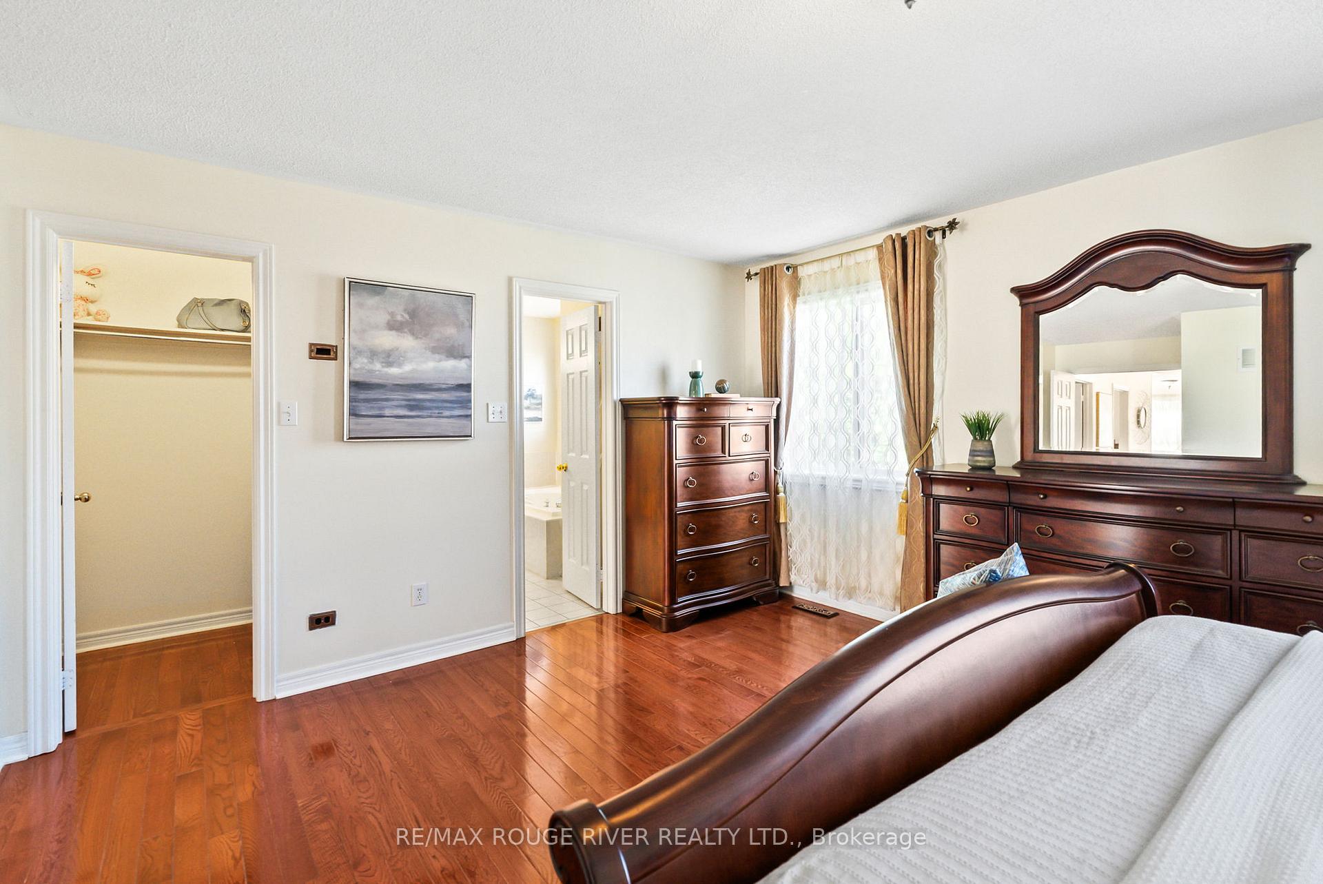 Photo 34 of 104 Willowbrook Drive, Whitby, Pringle Creek — HOMEH