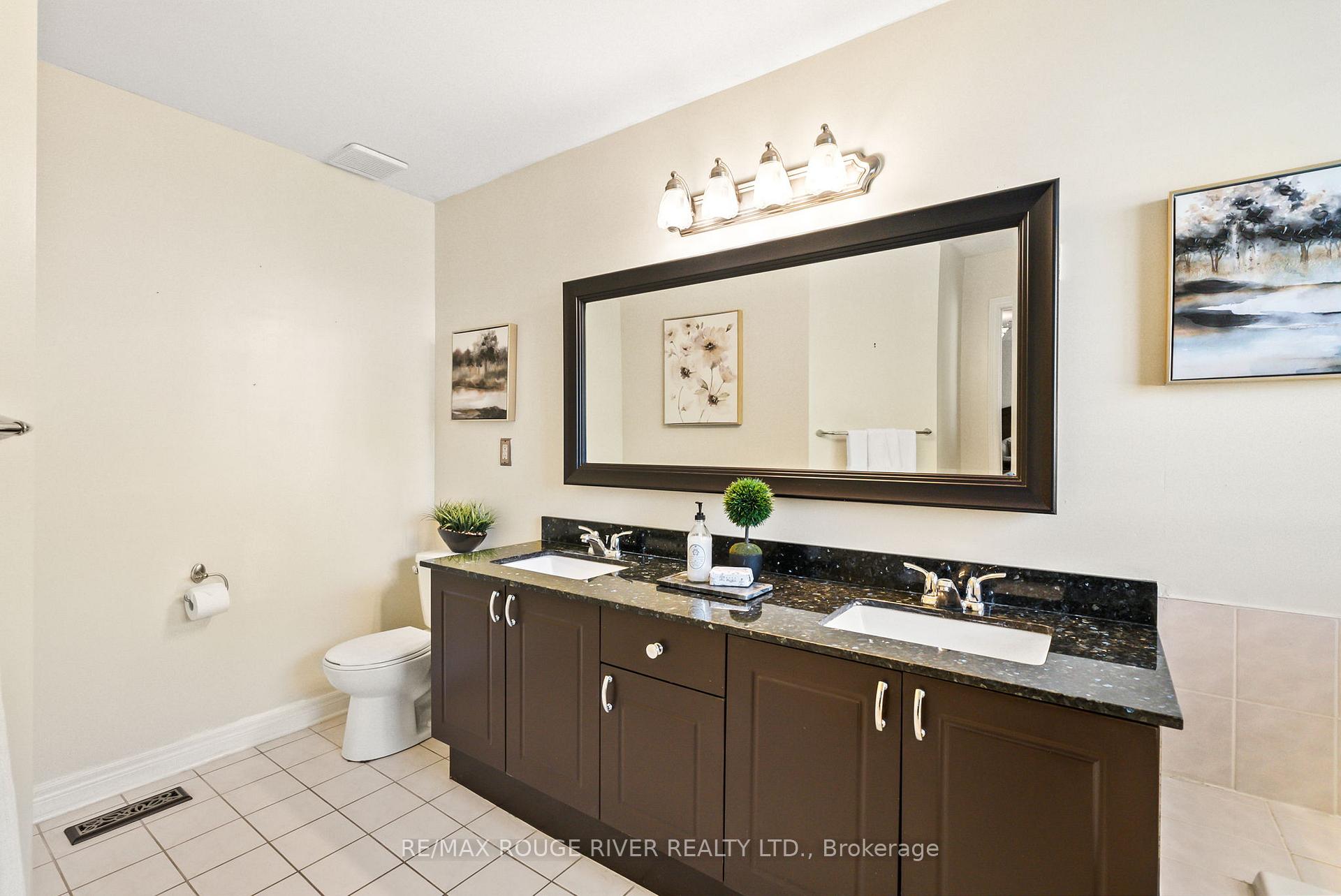 Photo 35 of 104 Willowbrook Drive, Whitby, Pringle Creek — HOMEH