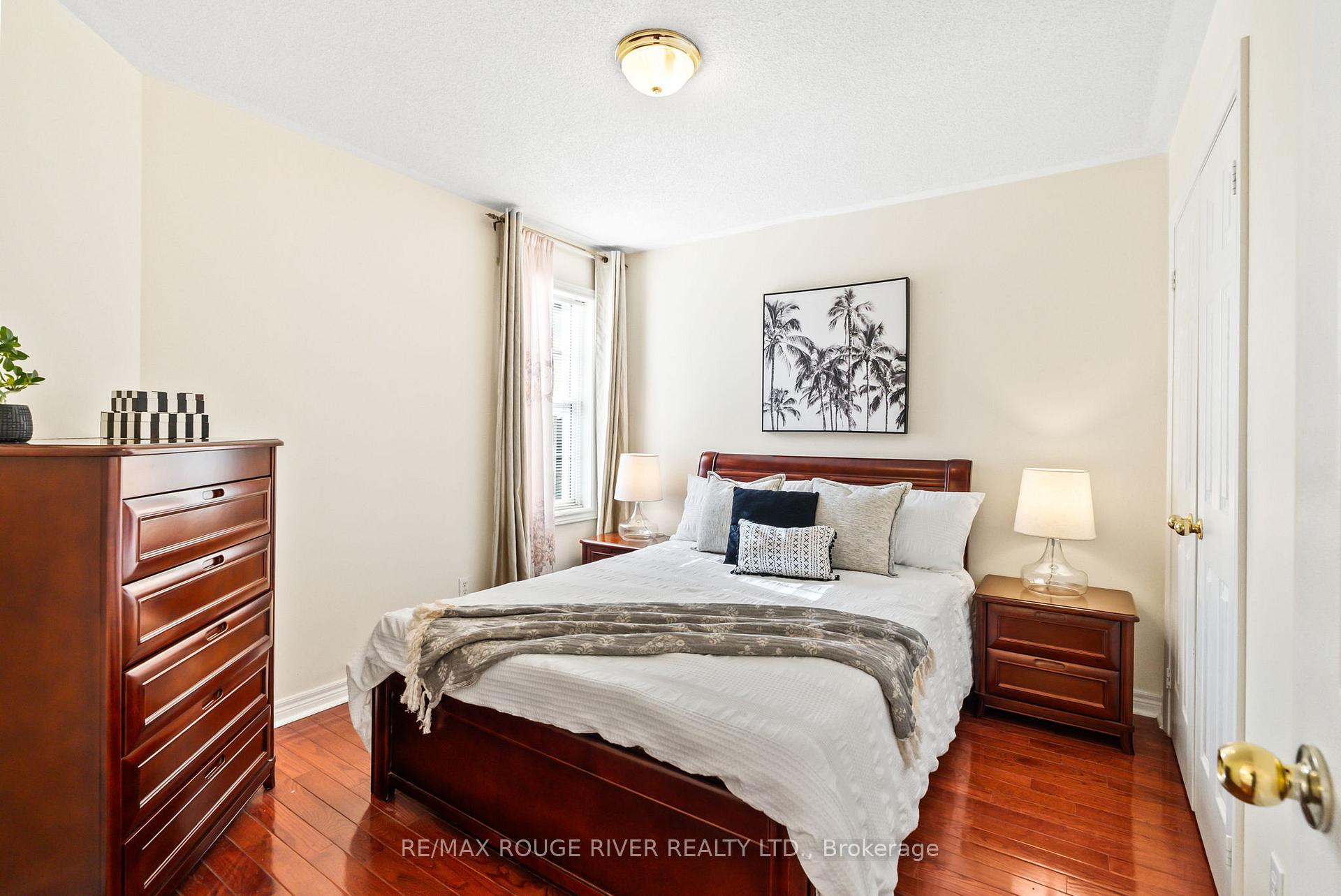 Photo 42 of 104 Willowbrook Drive, Whitby, Pringle Creek — HOMEH