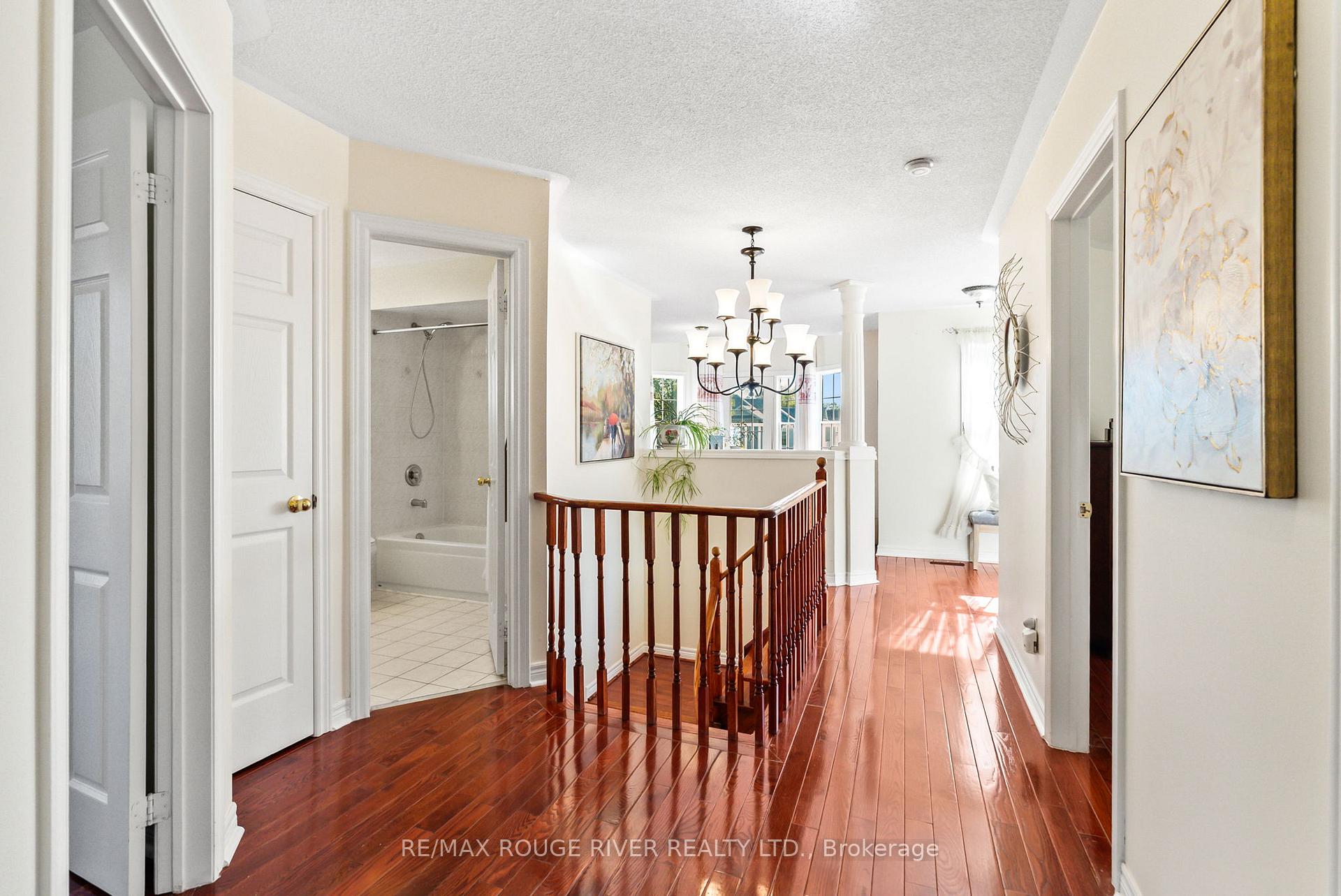 Photo 44 of 104 Willowbrook Drive, Whitby, Pringle Creek — HOMEH