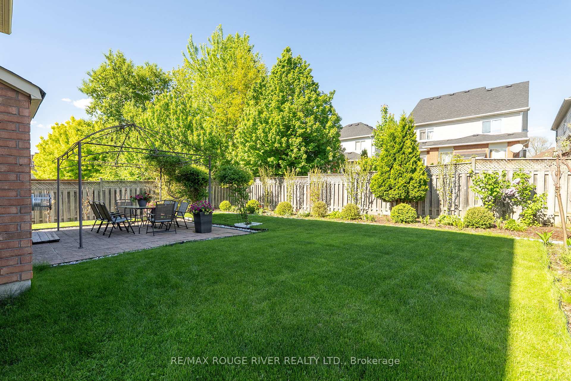 Photo 47 of 104 Willowbrook Drive, Whitby, Pringle Creek — HOMEH