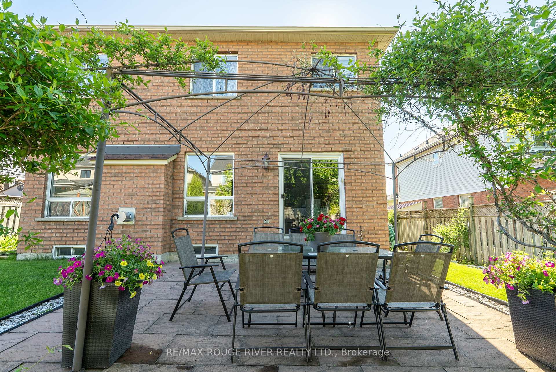 Photo 50 of 104 Willowbrook Drive, Whitby, Pringle Creek — HOMEH