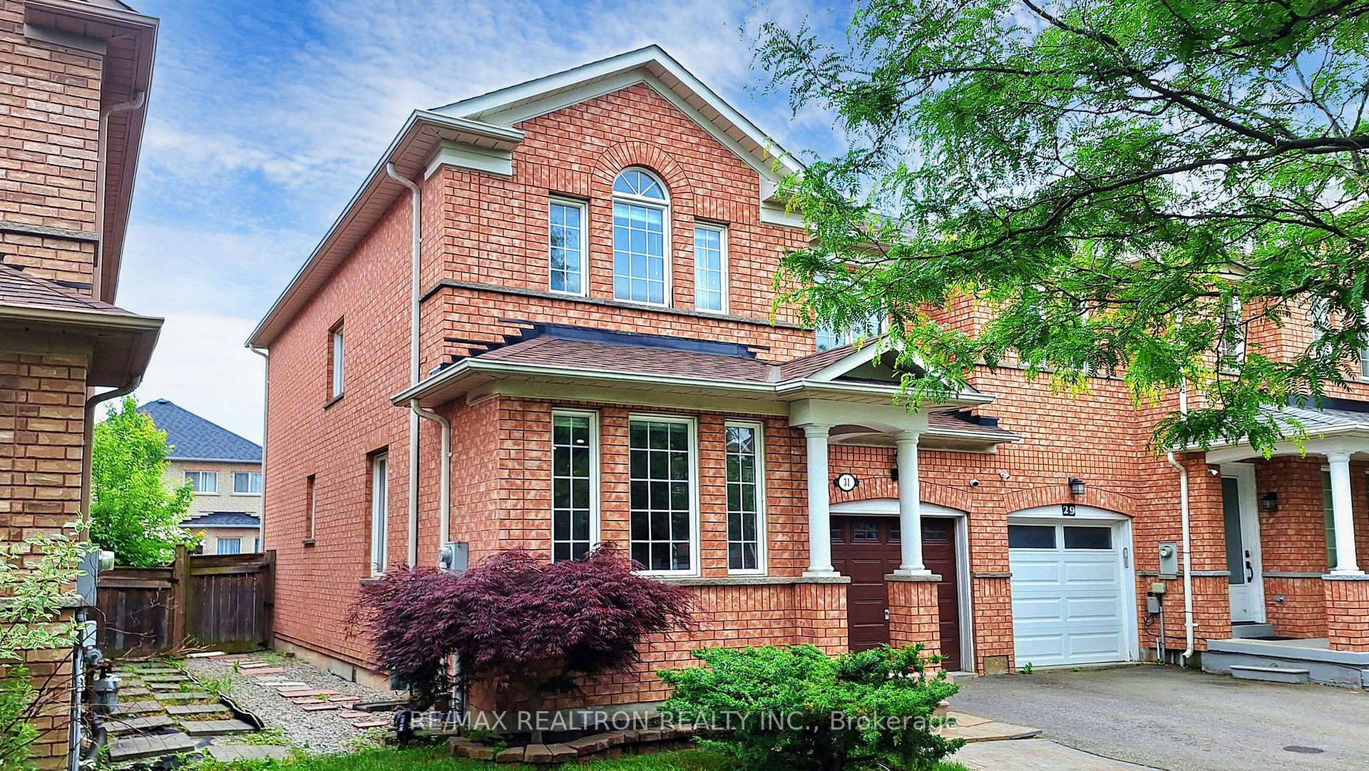 Photo 5 of 31 Sedgeway Heights, Vaughan, Vellore Village — HOMEH