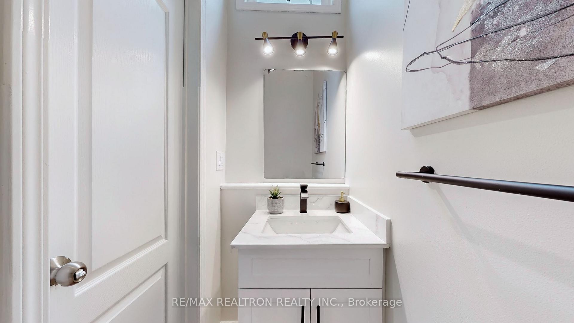 Photo 16 of 31 Sedgeway Heights, Vaughan, Vellore Village — HOMEH