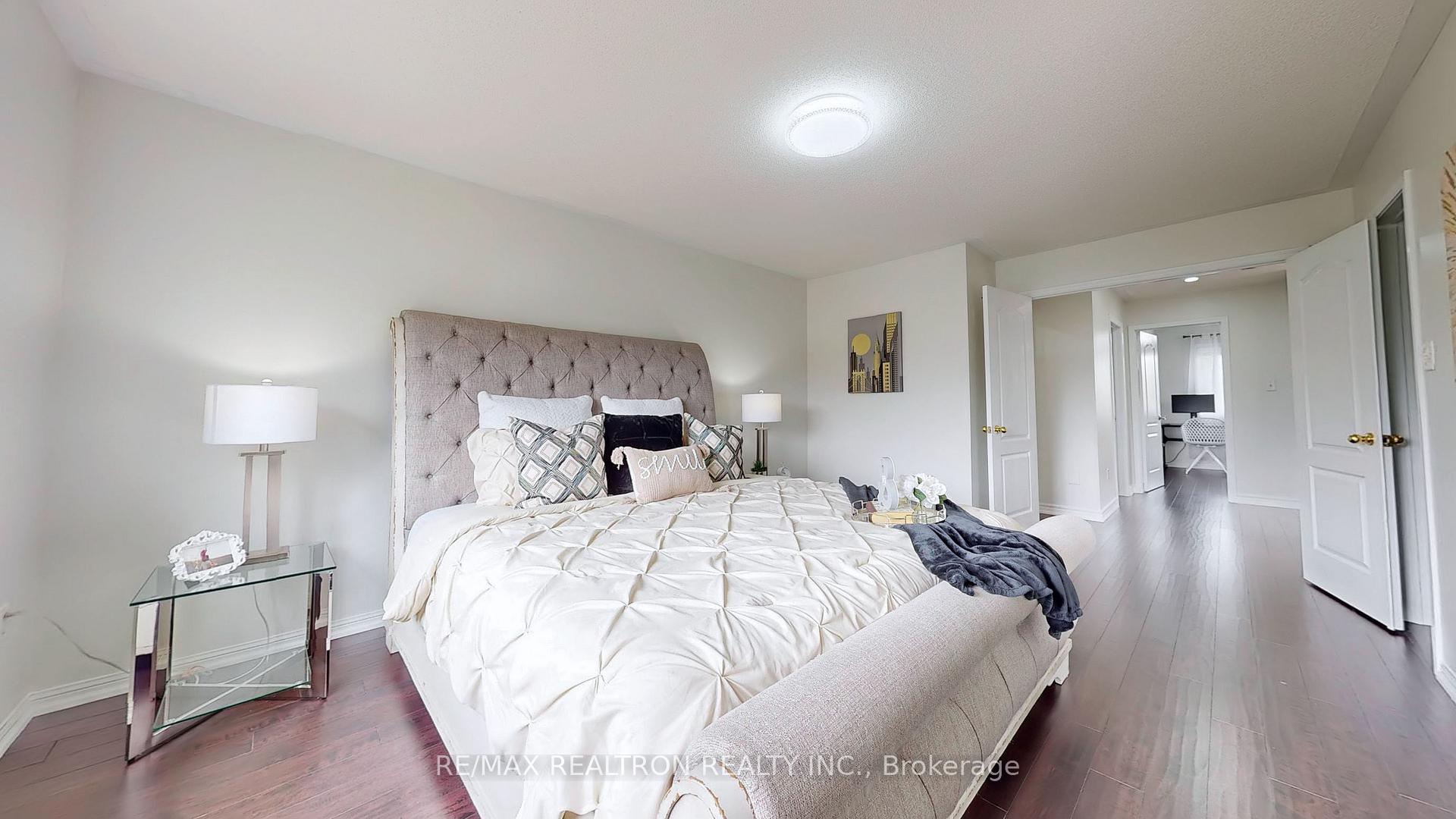 Photo 21 of 31 Sedgeway Heights, Vaughan, Vellore Village — HOMEH