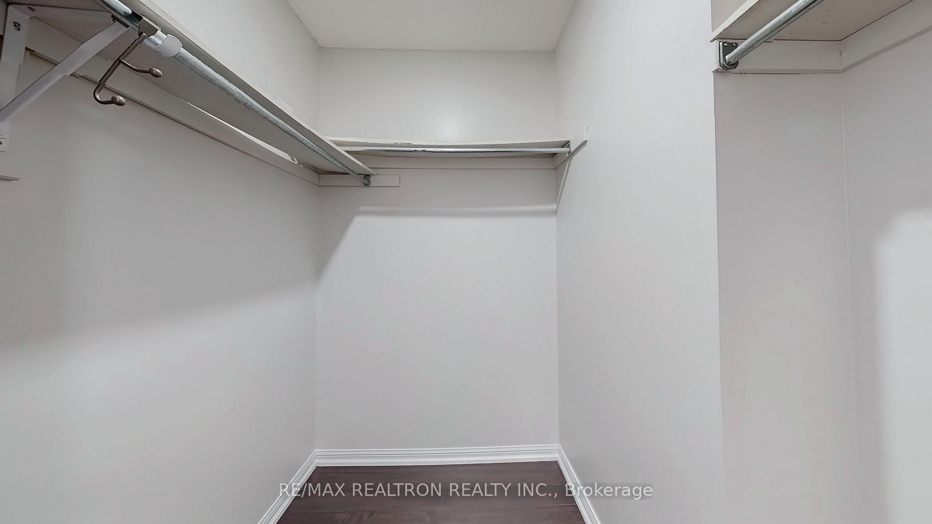 Photo 22 of 31 Sedgeway Heights, Vaughan, Vellore Village — HOMEH