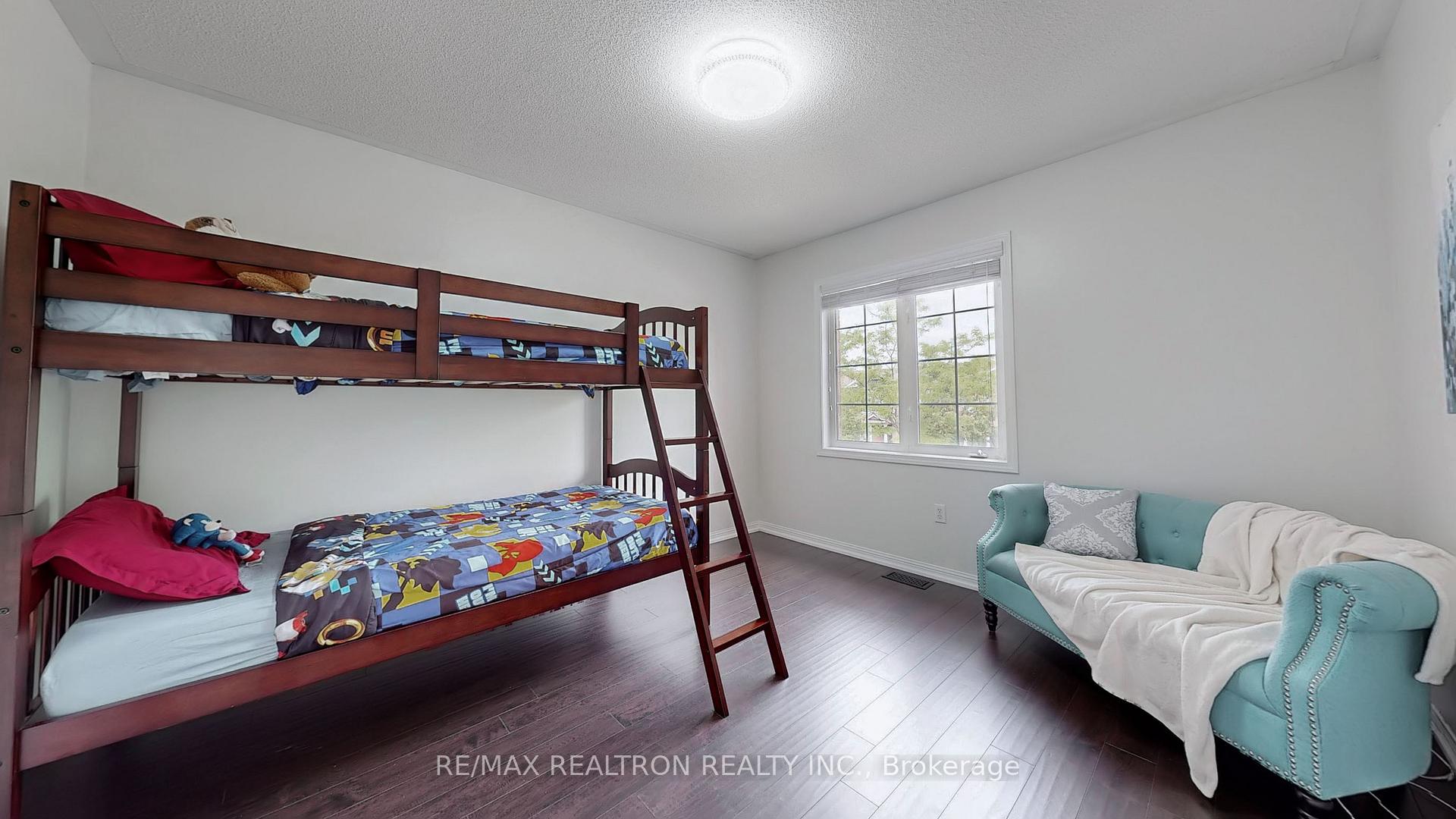 Photo 29 of 31 Sedgeway Heights, Vaughan, Vellore Village — HOMEH