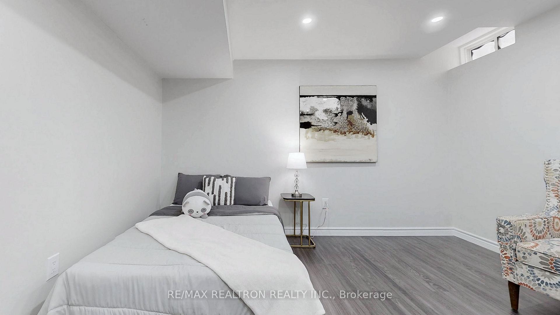 Photo 36 of 31 Sedgeway Heights, Vaughan, Vellore Village — HOMEH