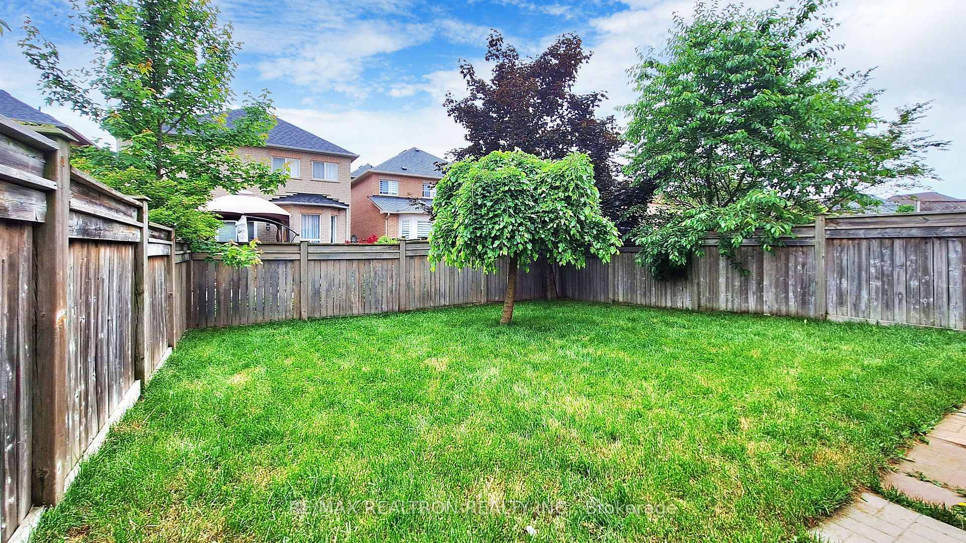 Photo 48 of 31 Sedgeway Heights, Vaughan, Vellore Village — HOMEH