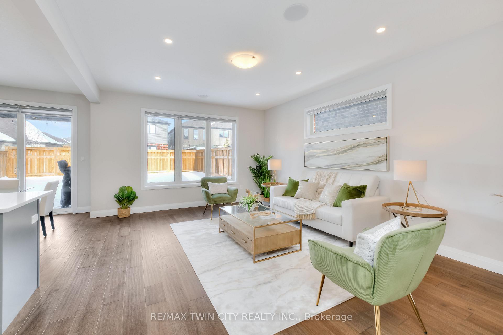 Photo 6 of 103 Tristan Crescent, Woolwich — HOMEH