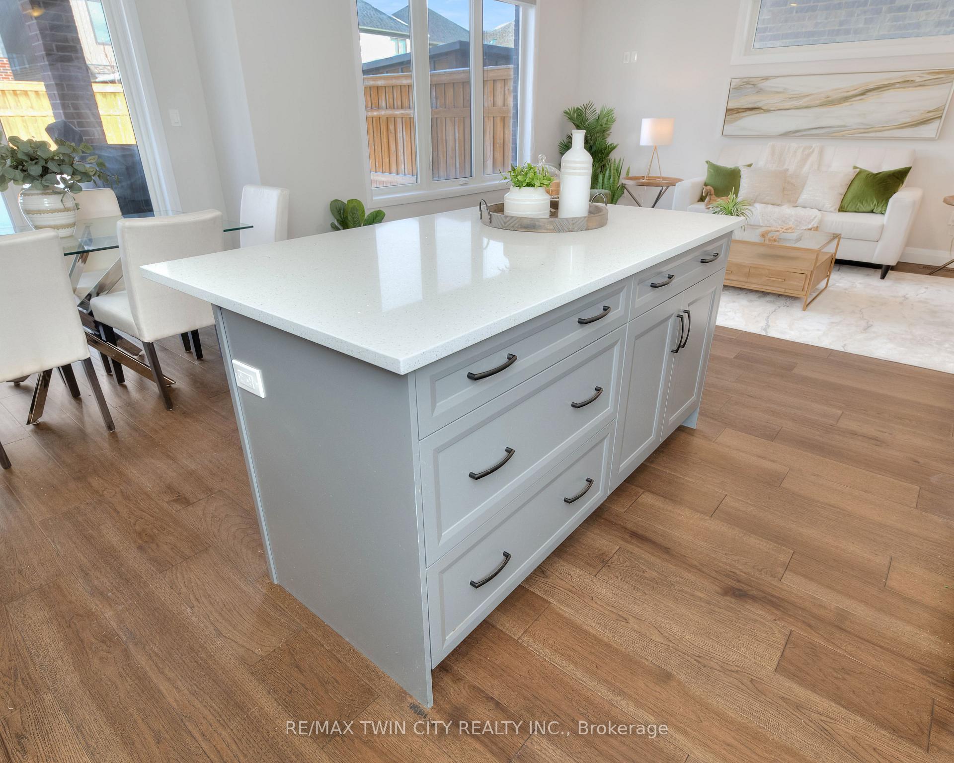 Photo 18 of 103 Tristan Crescent, Woolwich — HOMEH