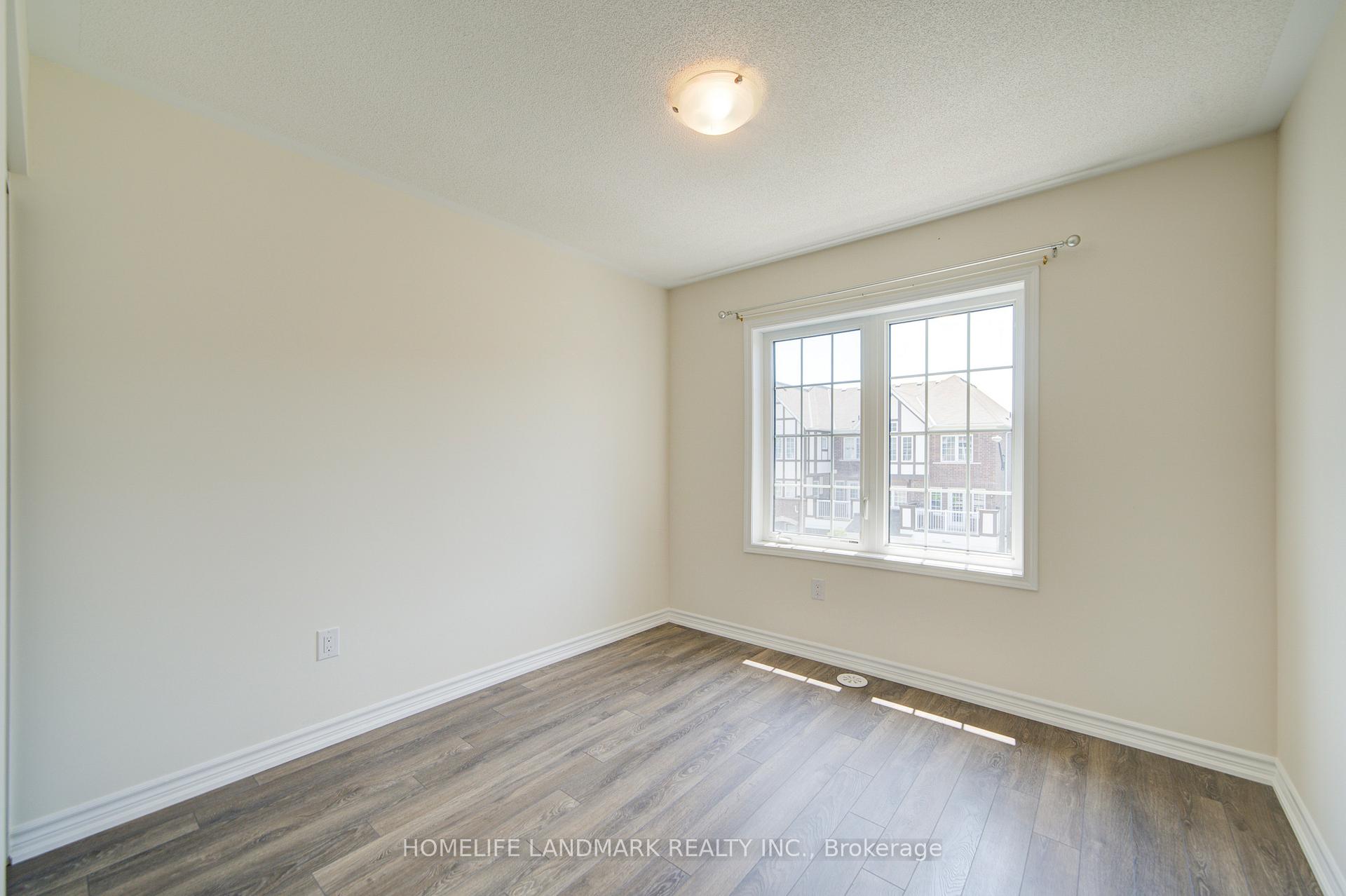 Photo 12 of 14 Goldeye Street, Whitby, Rural Whitby — HOMEH