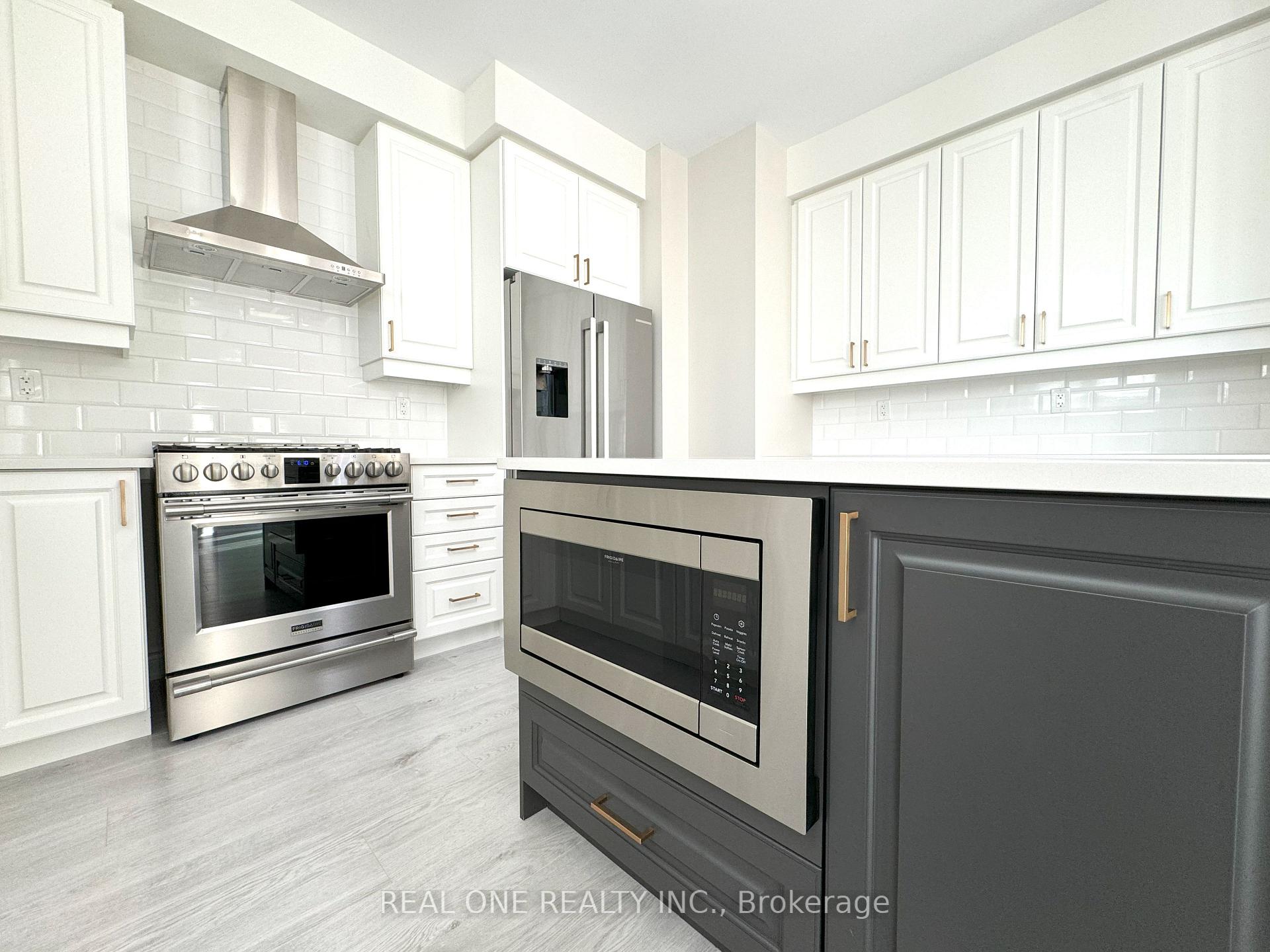Photo 5 of 318 Coronation Road, Whitby, Rural Whitby — HOMEH