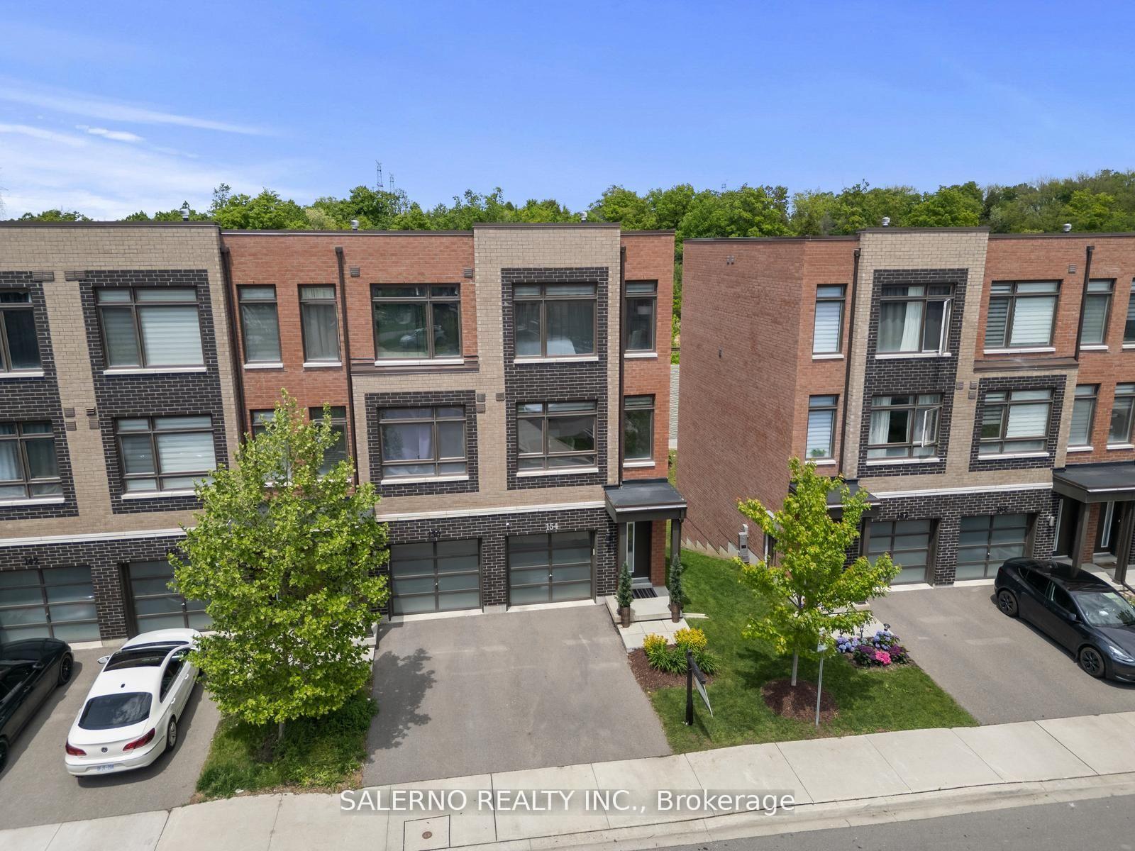 Photo 4 of 154 Dalhousie Street, Vaughan, Vaughan Grove — HOMEH