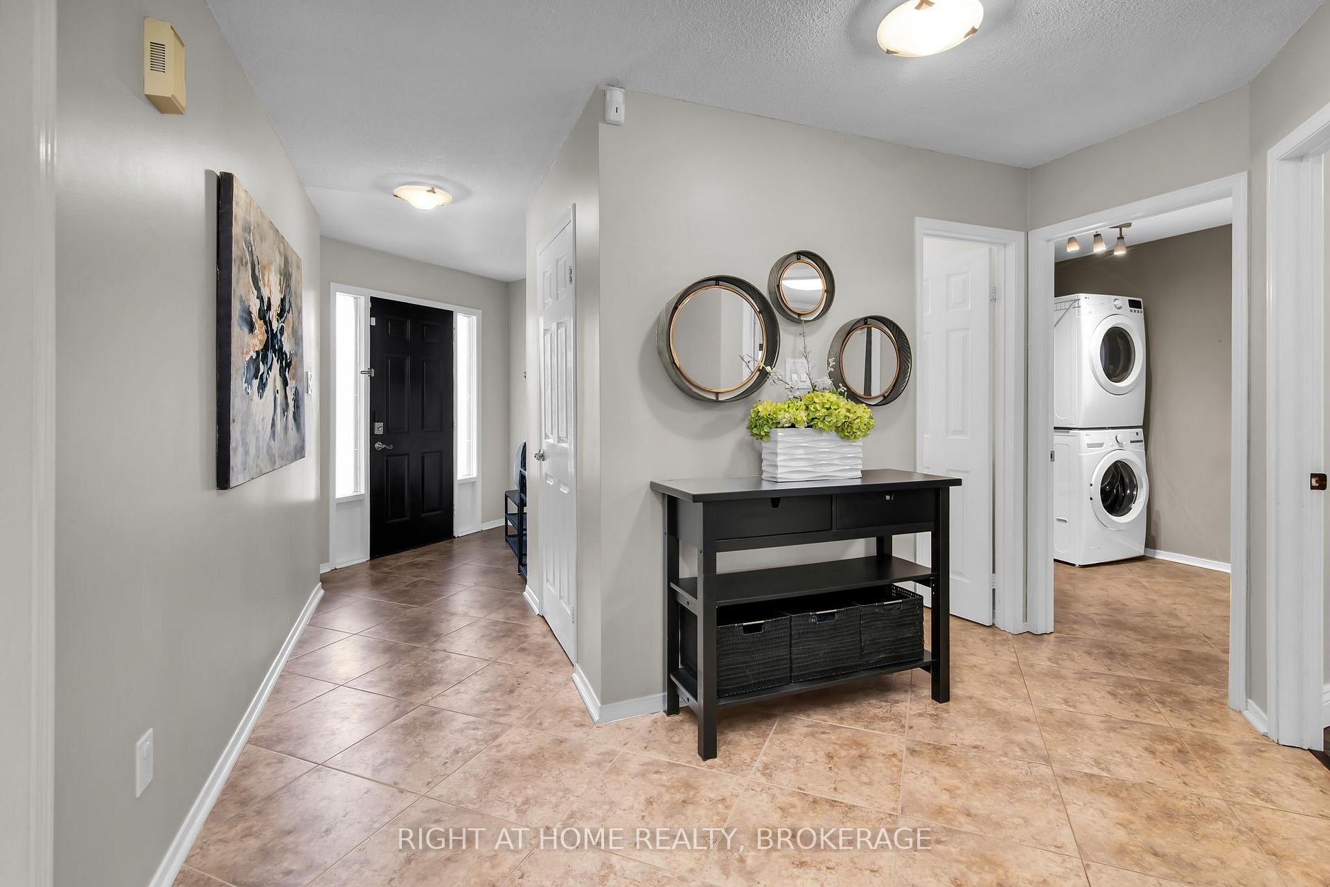 Photo 3 of 10 Ennisclare Place, Whitby, Pringle Creek — HOMEH