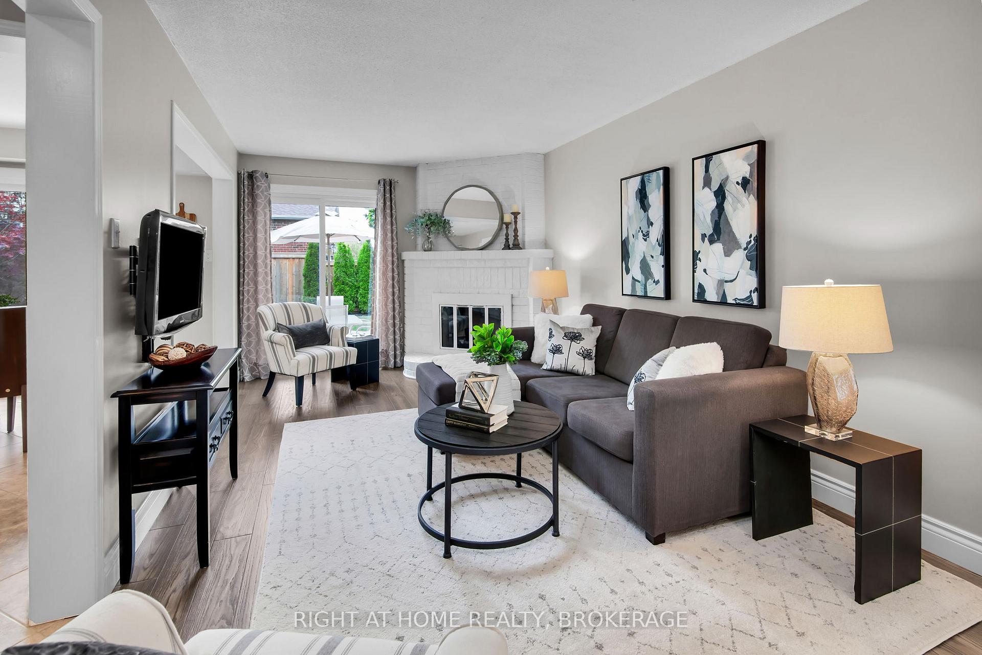 Photo 6 of 10 Ennisclare Place, Whitby, Pringle Creek — HOMEH