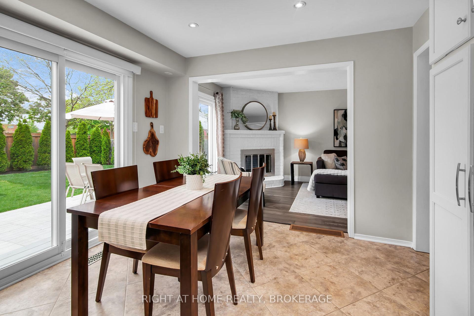 Photo 12 of 10 Ennisclare Place, Whitby, Pringle Creek — HOMEH