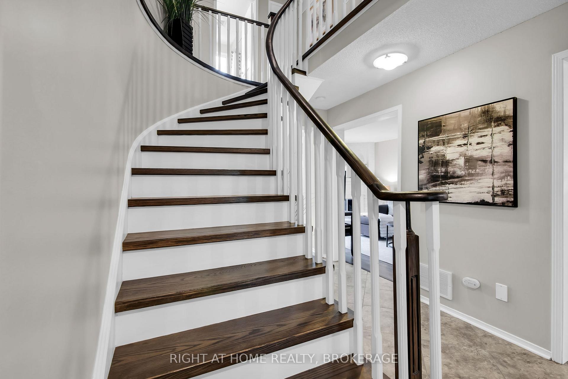 Photo 18 of 10 Ennisclare Place, Whitby, Pringle Creek — HOMEH