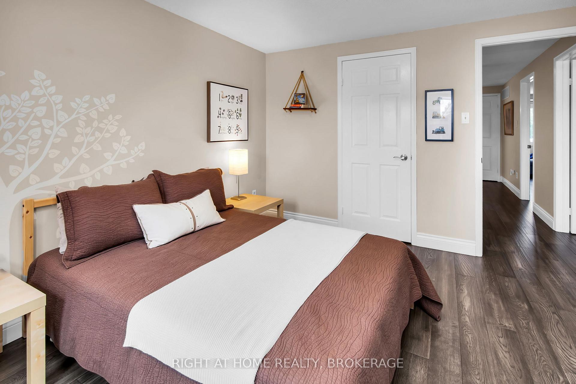 Photo 25 of 10 Ennisclare Place, Whitby, Pringle Creek — HOMEH