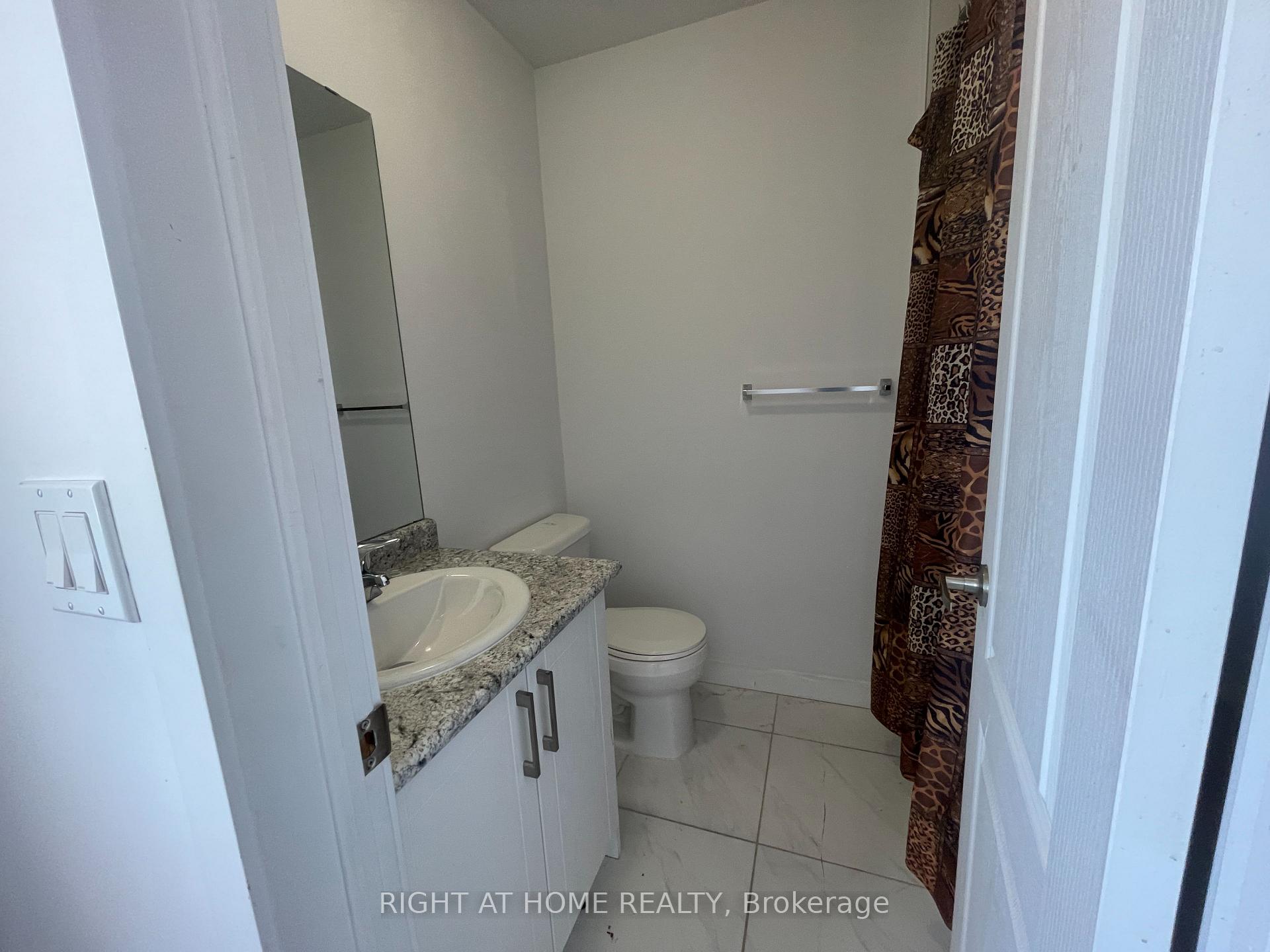 Photo 12 of Unit 7A (UPPER), 23 Denistoun Street, Welland, Broadway — HOMEH