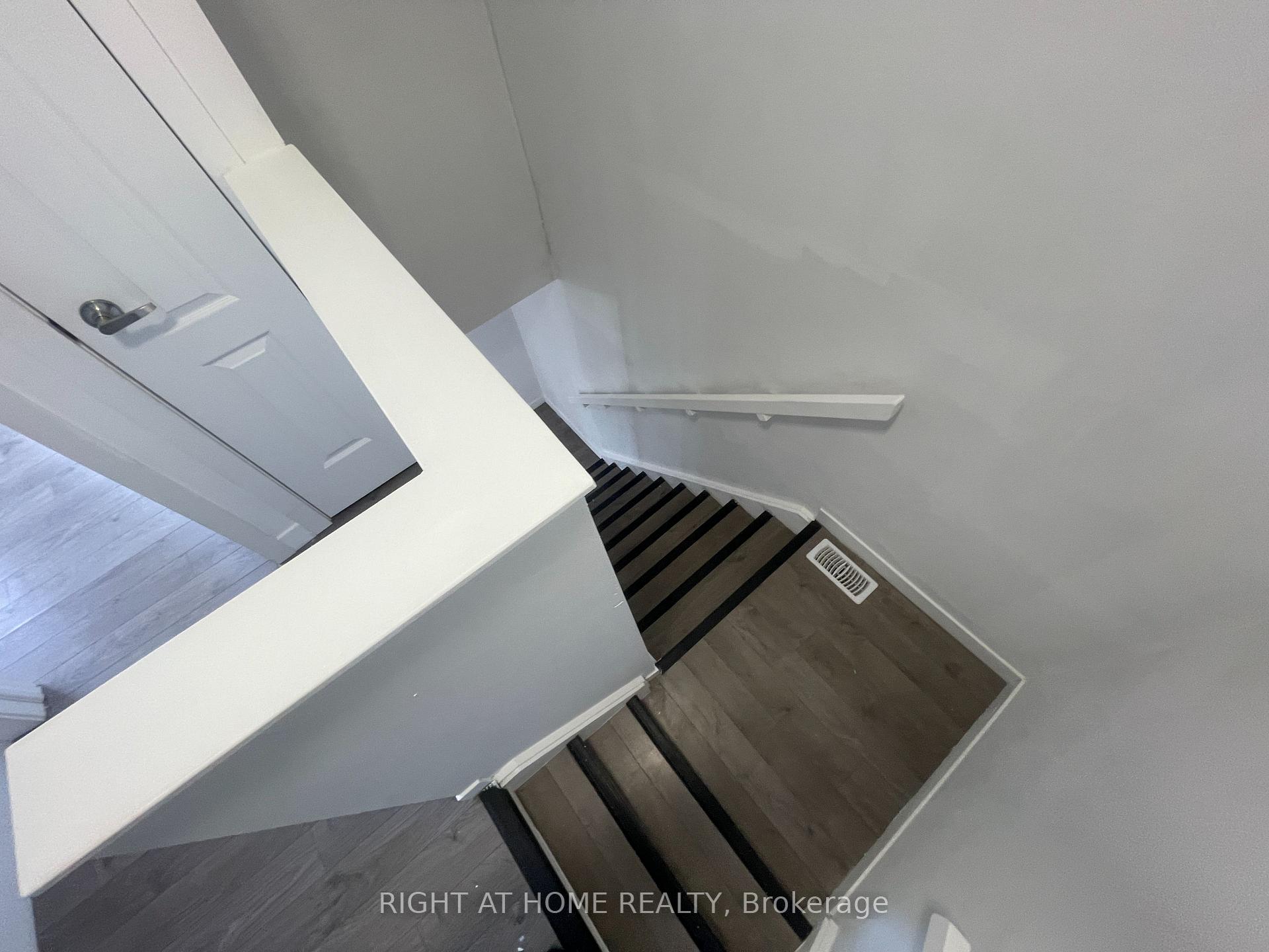 Photo 21 of Unit 7A (UPPER), 23 Denistoun Street, Welland, Broadway — HOMEH