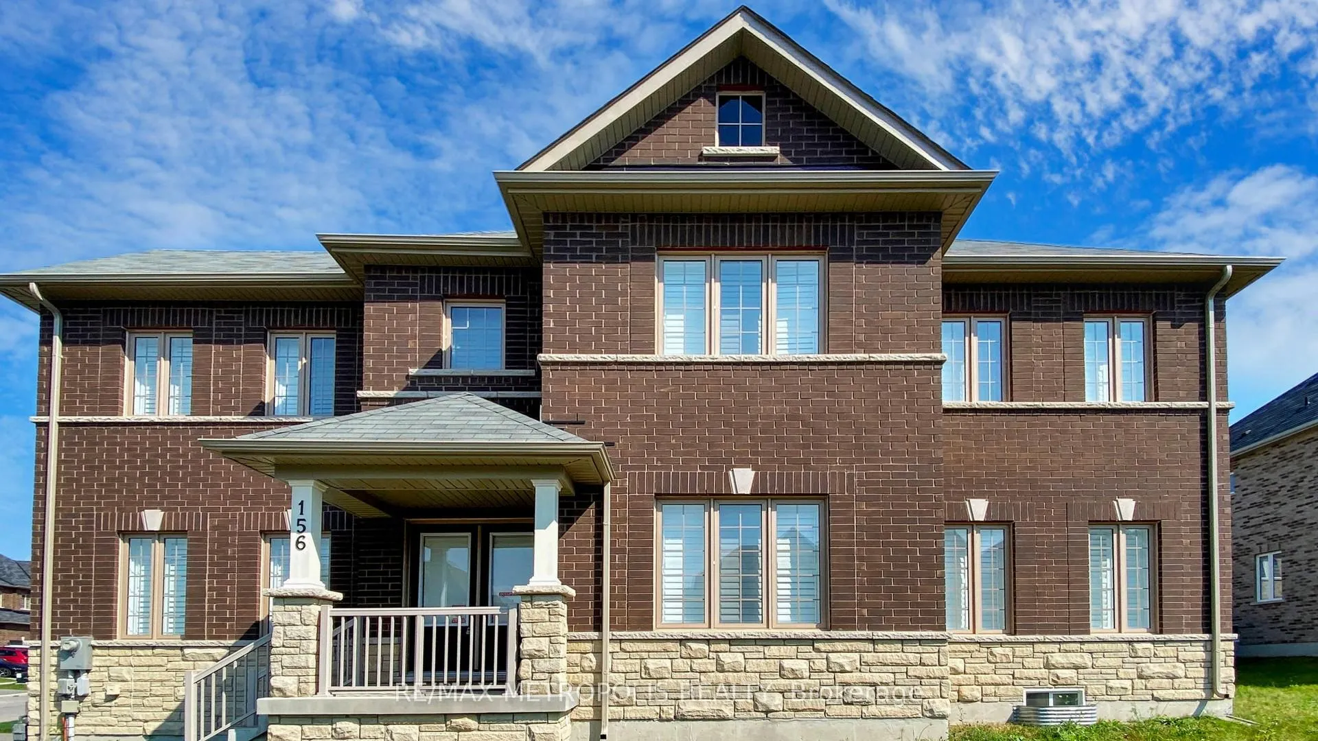 Photo 2 of 156 Muirfield Drive, Barrie, Ardagh — HOMEH