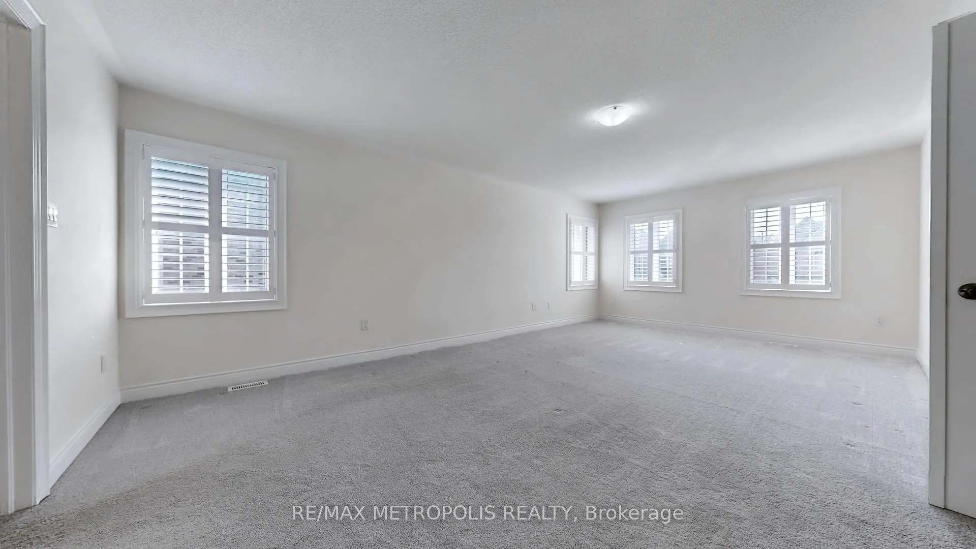 Photo 23 of 156 Muirfield Drive, Barrie, Ardagh — HOMEH