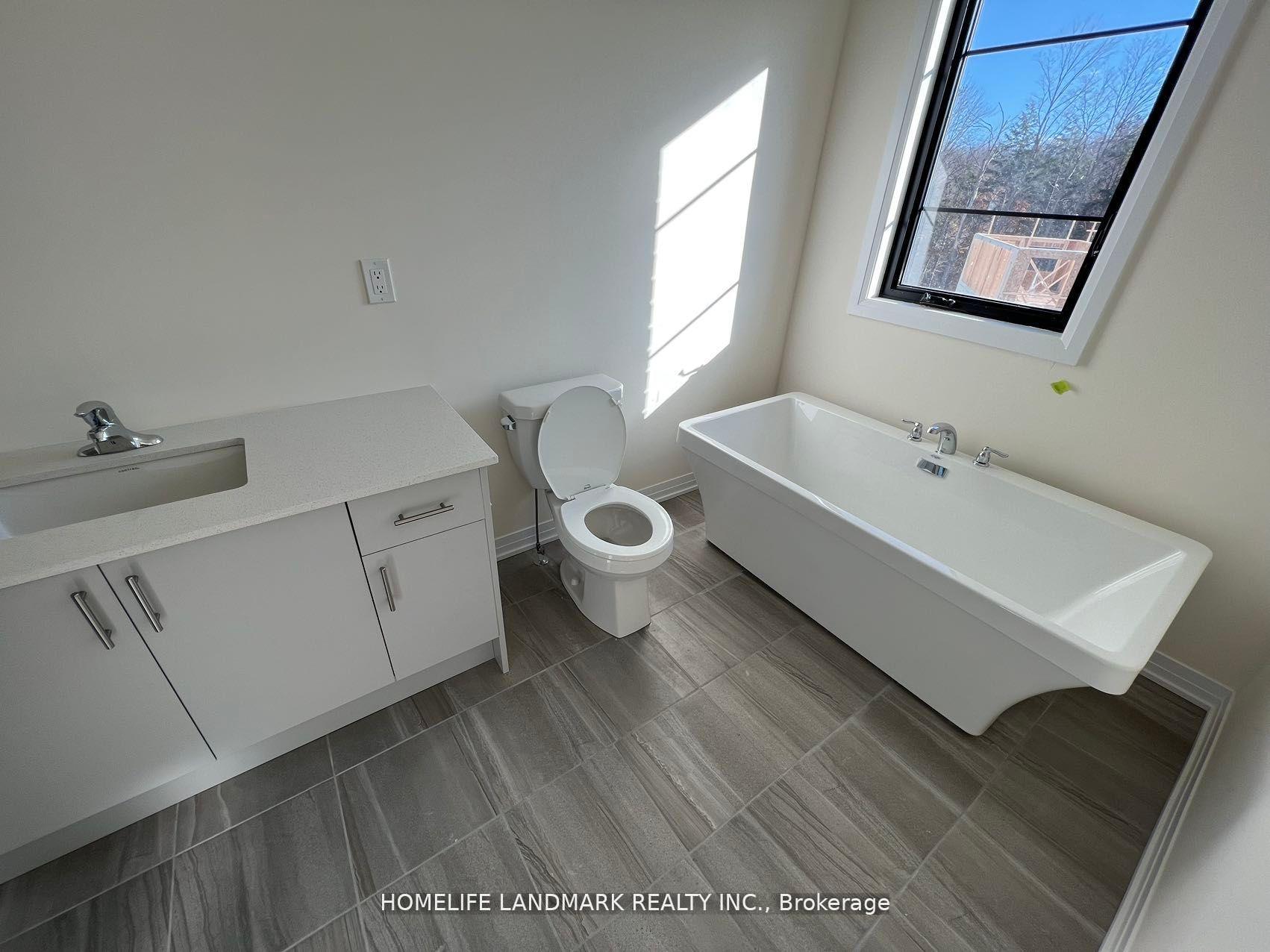 Photo 13 of 62 De La Roche Drive, Vaughan, Vellore Village — HOMEH