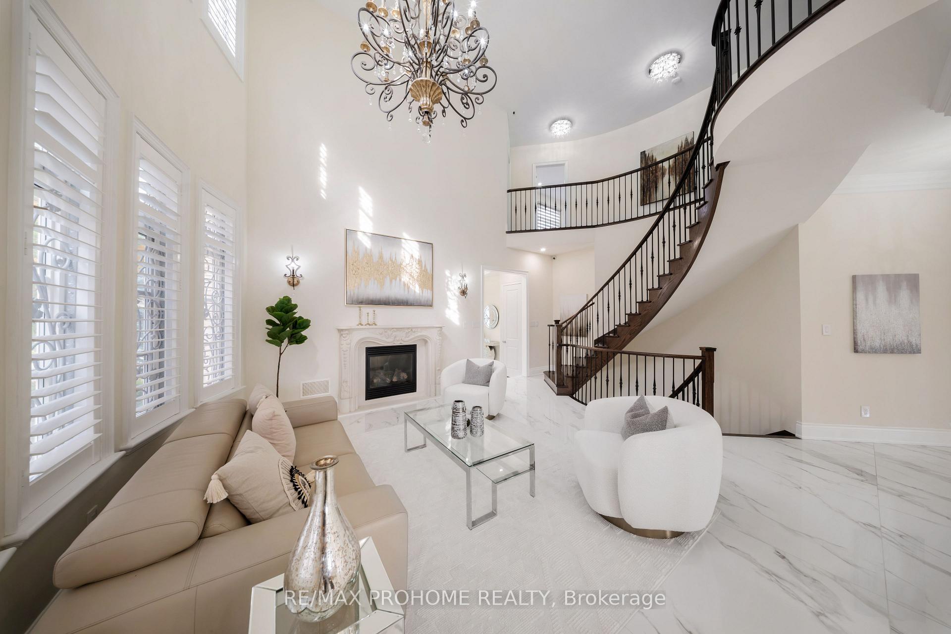 Photo 6 of 48 Silver Sterling Crescent, Vaughan, Vellore Village — HOMEH
