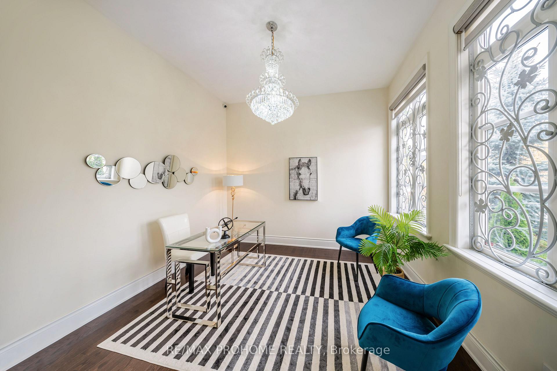 Photo 8 of 48 Silver Sterling Crescent, Vaughan, Vellore Village — HOMEH