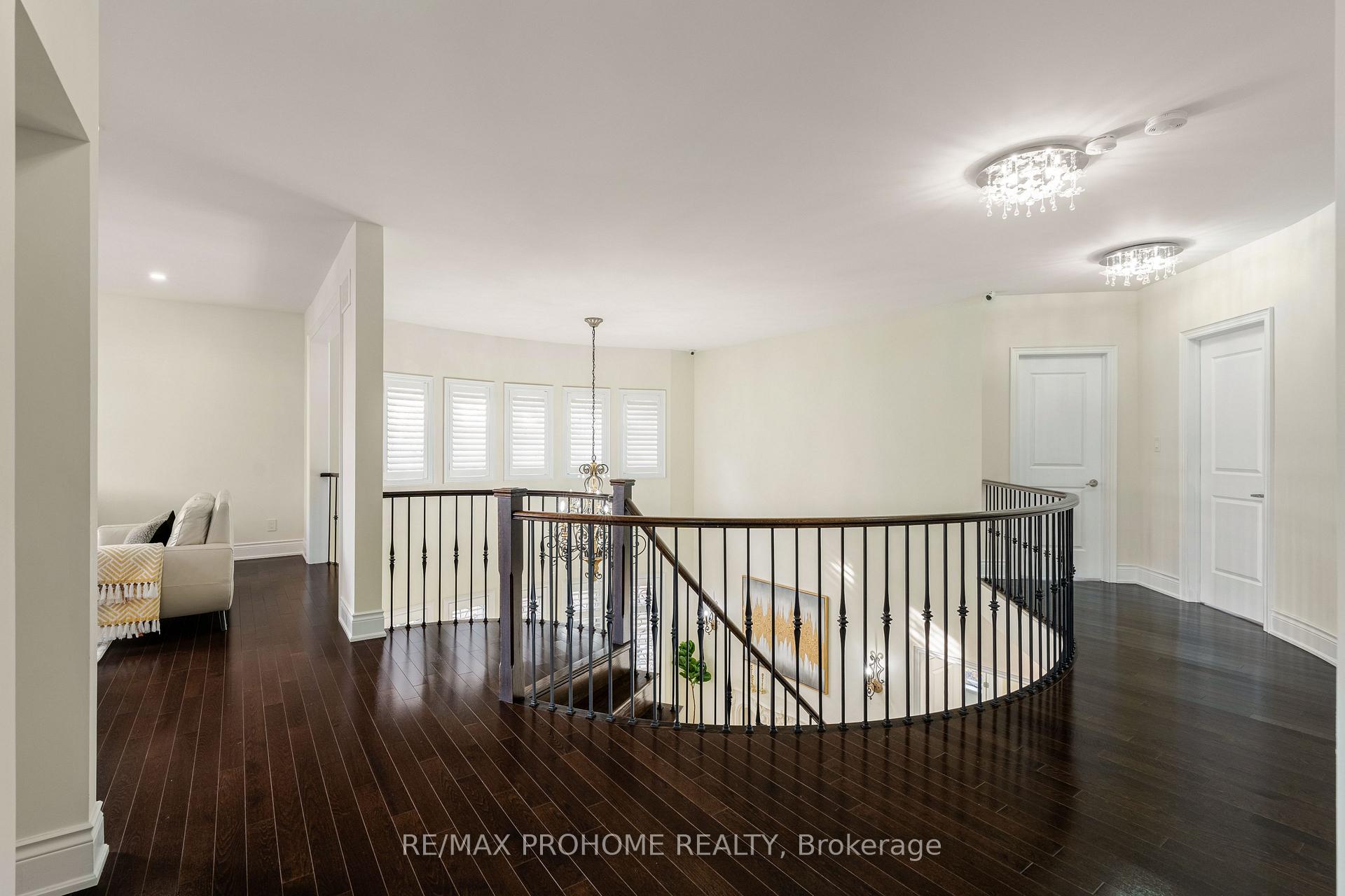 Photo 15 of 48 Silver Sterling Crescent, Vaughan, Vellore Village — HOMEH