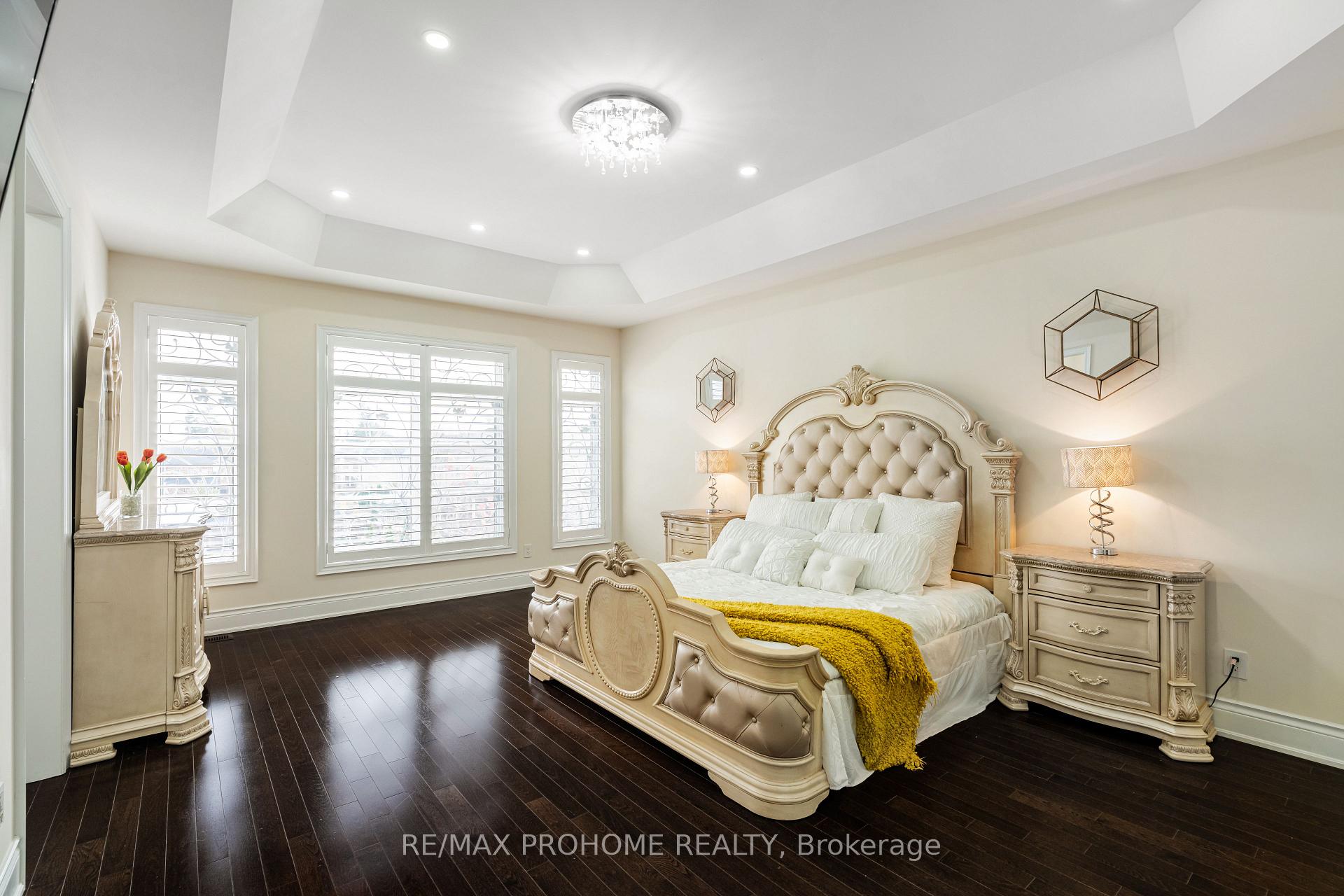Photo 18 of 48 Silver Sterling Crescent, Vaughan, Vellore Village — HOMEH