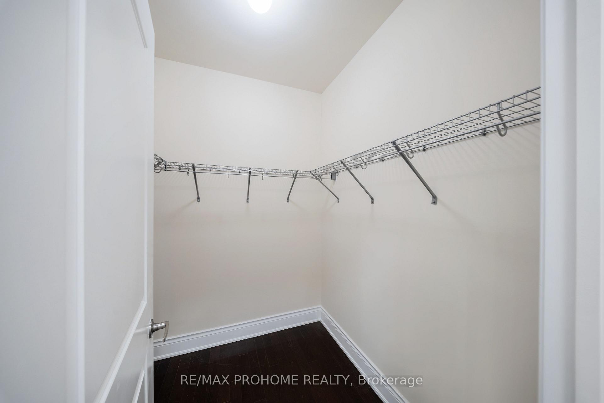 Photo 21 of 48 Silver Sterling Crescent, Vaughan, Vellore Village — HOMEH