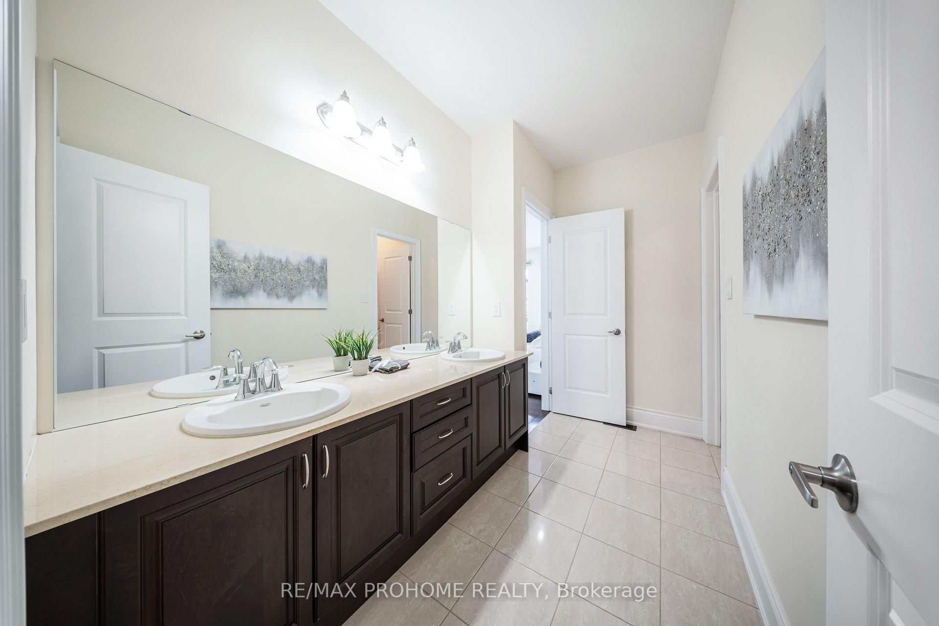 Photo 27 of 48 Silver Sterling Crescent, Vaughan, Vellore Village — HOMEH