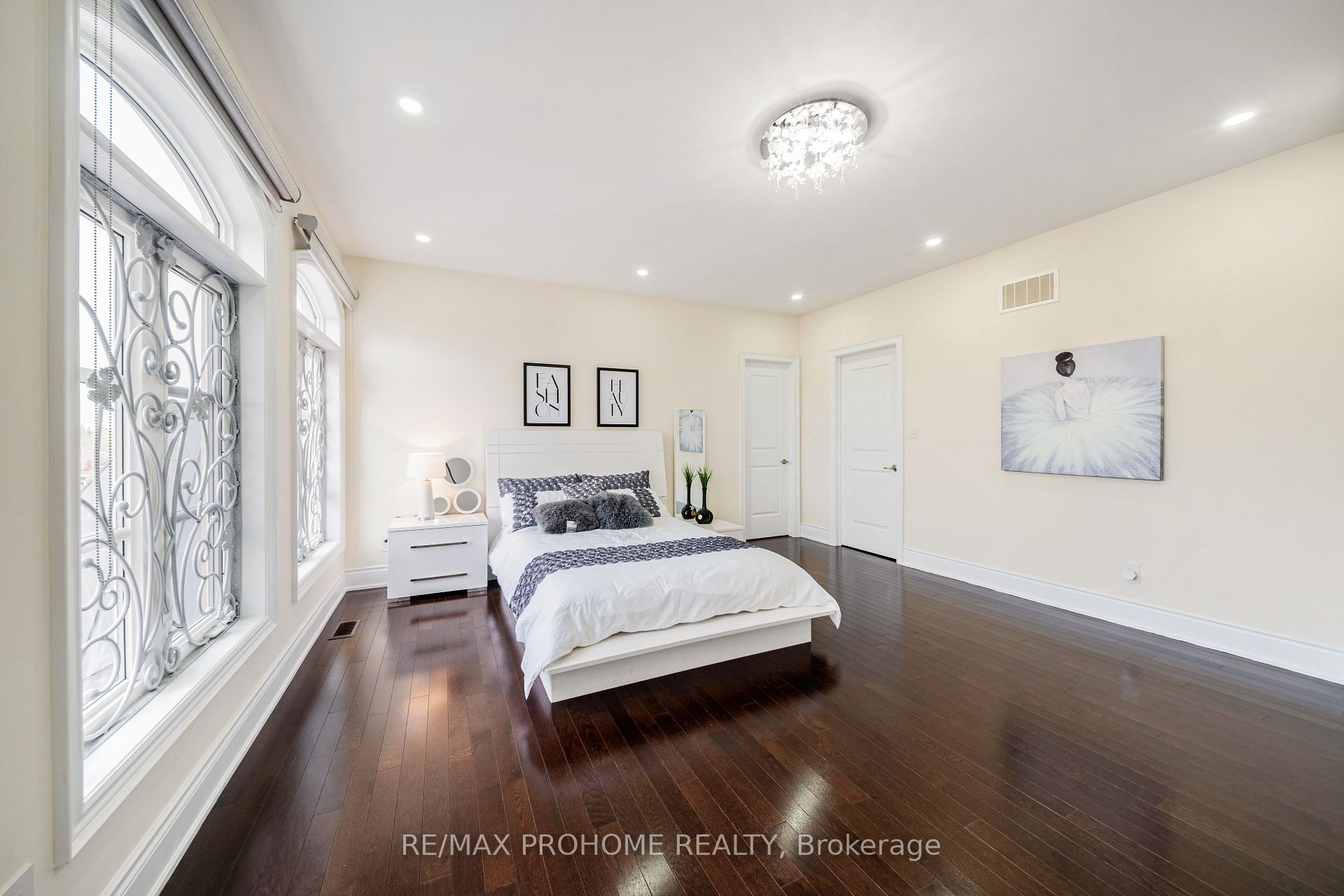 Photo 29 of 48 Silver Sterling Crescent, Vaughan, Vellore Village — HOMEH