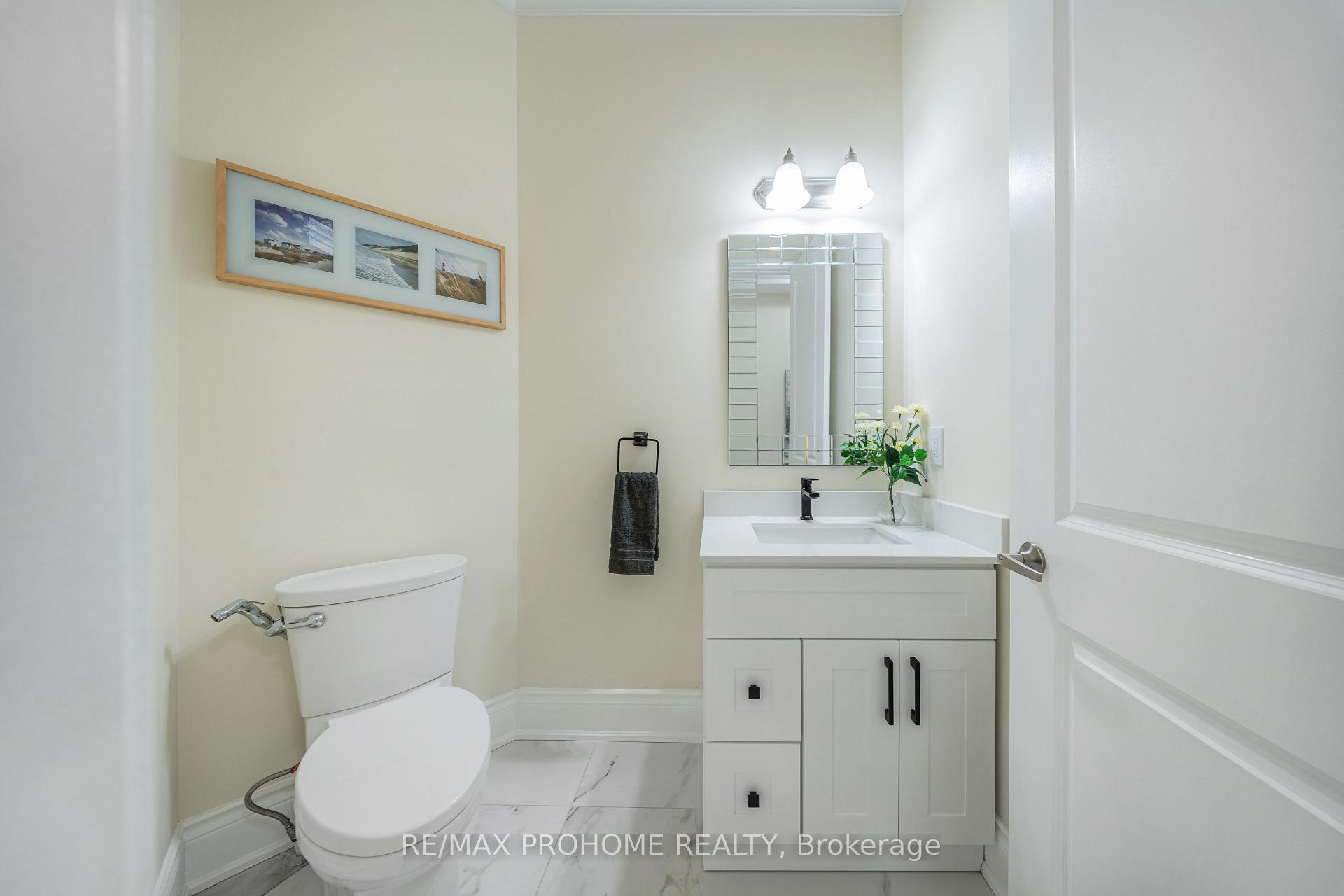 Photo 36 of 48 Silver Sterling Crescent, Vaughan, Vellore Village — HOMEH