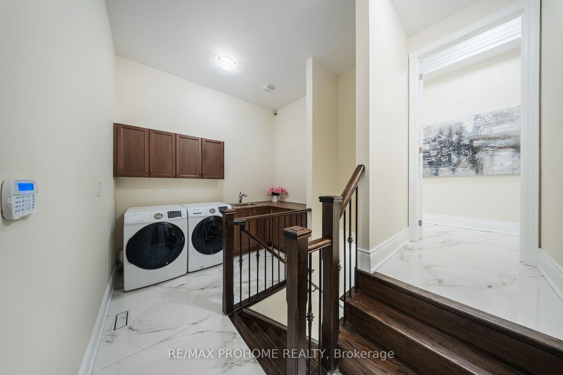 Photo 37 of 48 Silver Sterling Crescent, Vaughan, Vellore Village — HOMEH