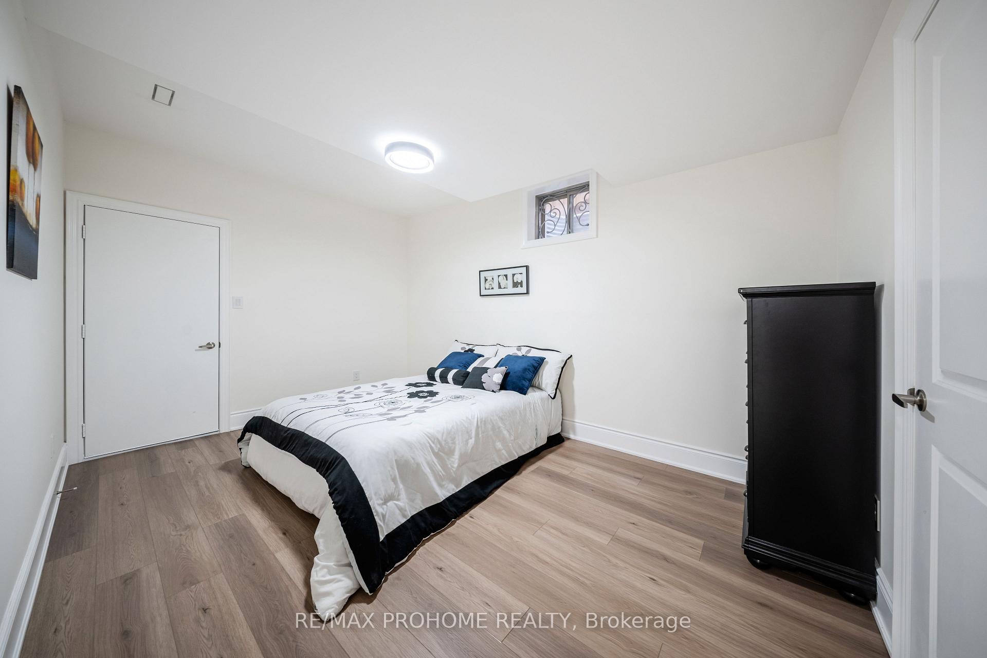 Photo 44 of 48 Silver Sterling Crescent, Vaughan, Vellore Village — HOMEH