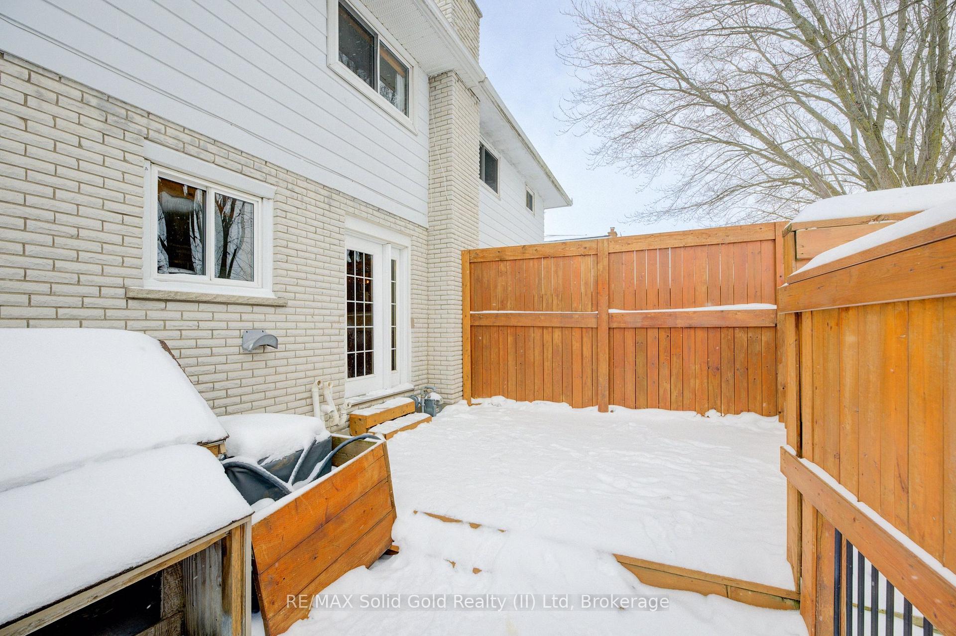 Photo 25 of 89 Oriole Parkway W, Woolwich — HOMEH