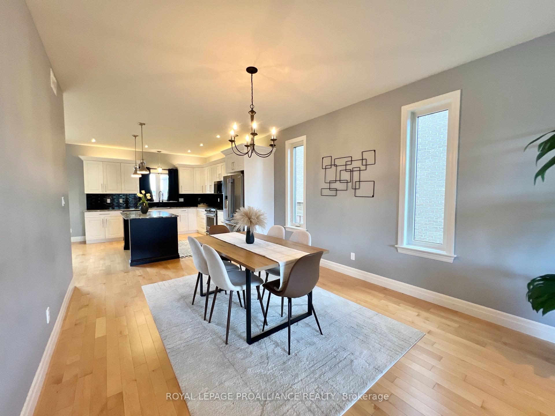 Photo 8 of 32 Vertis Court, Belleville, Thurlow Ward — HOMEH