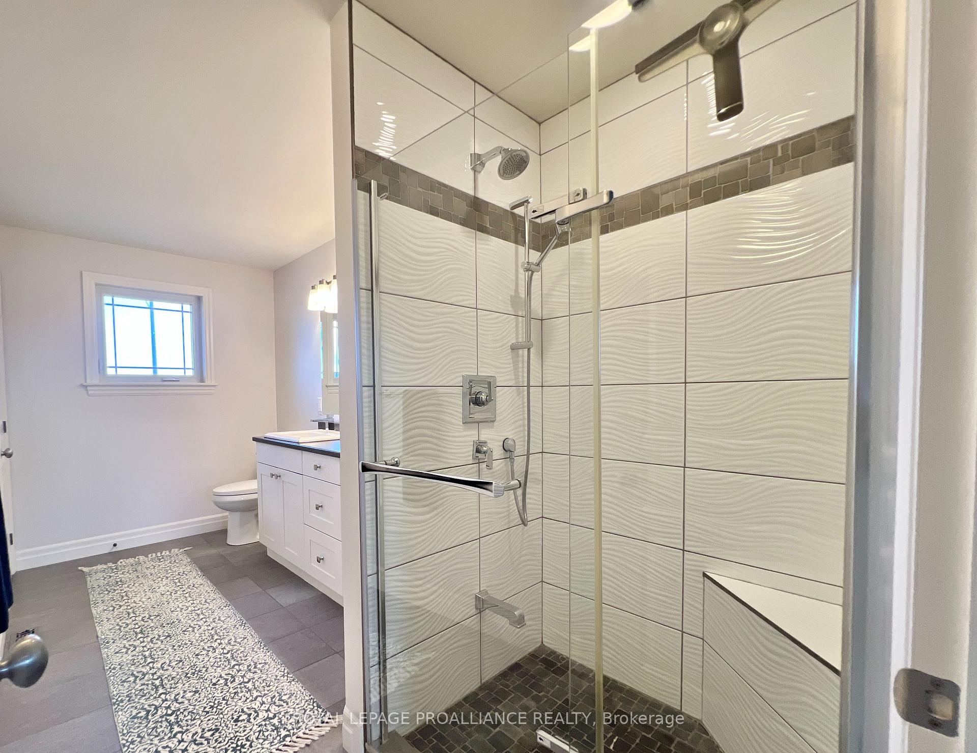 Photo 15 of 32 Vertis Court, Belleville, Thurlow Ward — HOMEH