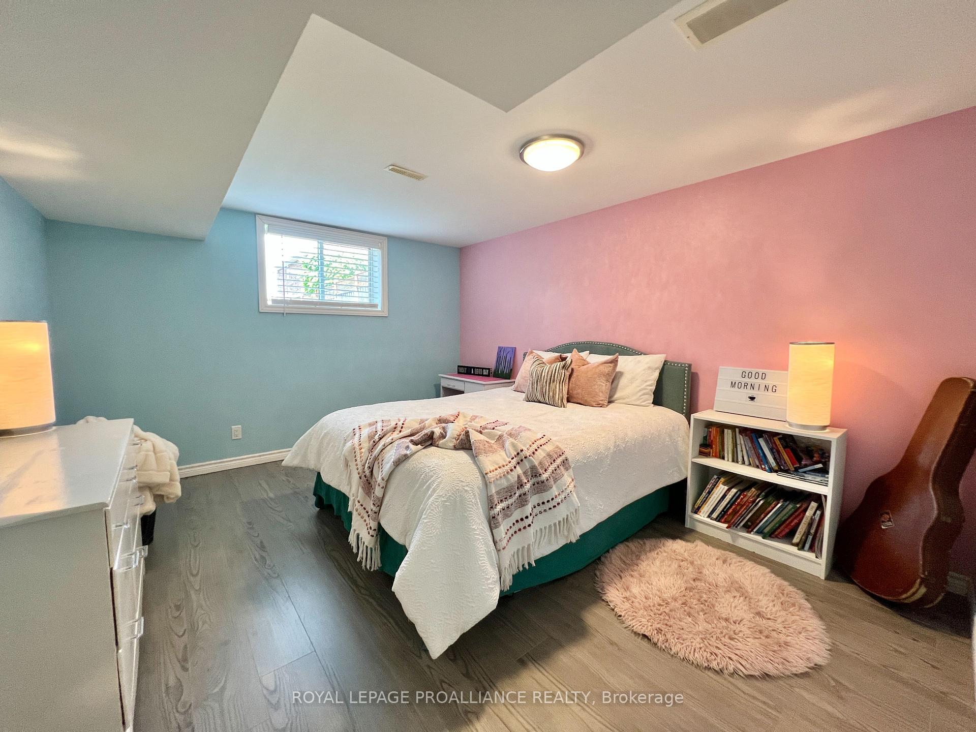 Photo 28 of 32 Vertis Court, Belleville, Thurlow Ward — HOMEH