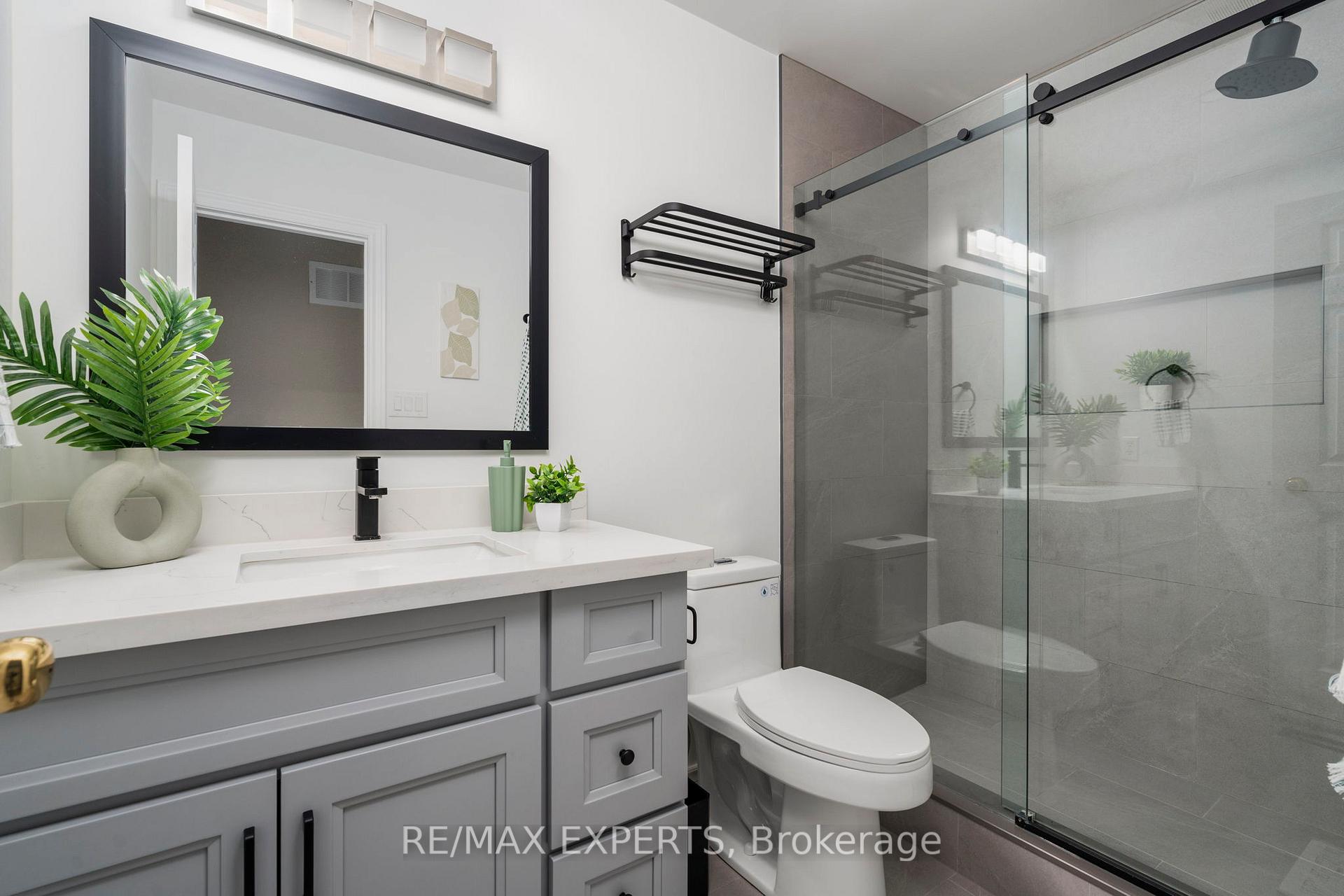 Photo 17 of 157 Primeau Drive, Aurora, Aurora Grove — HOMEH