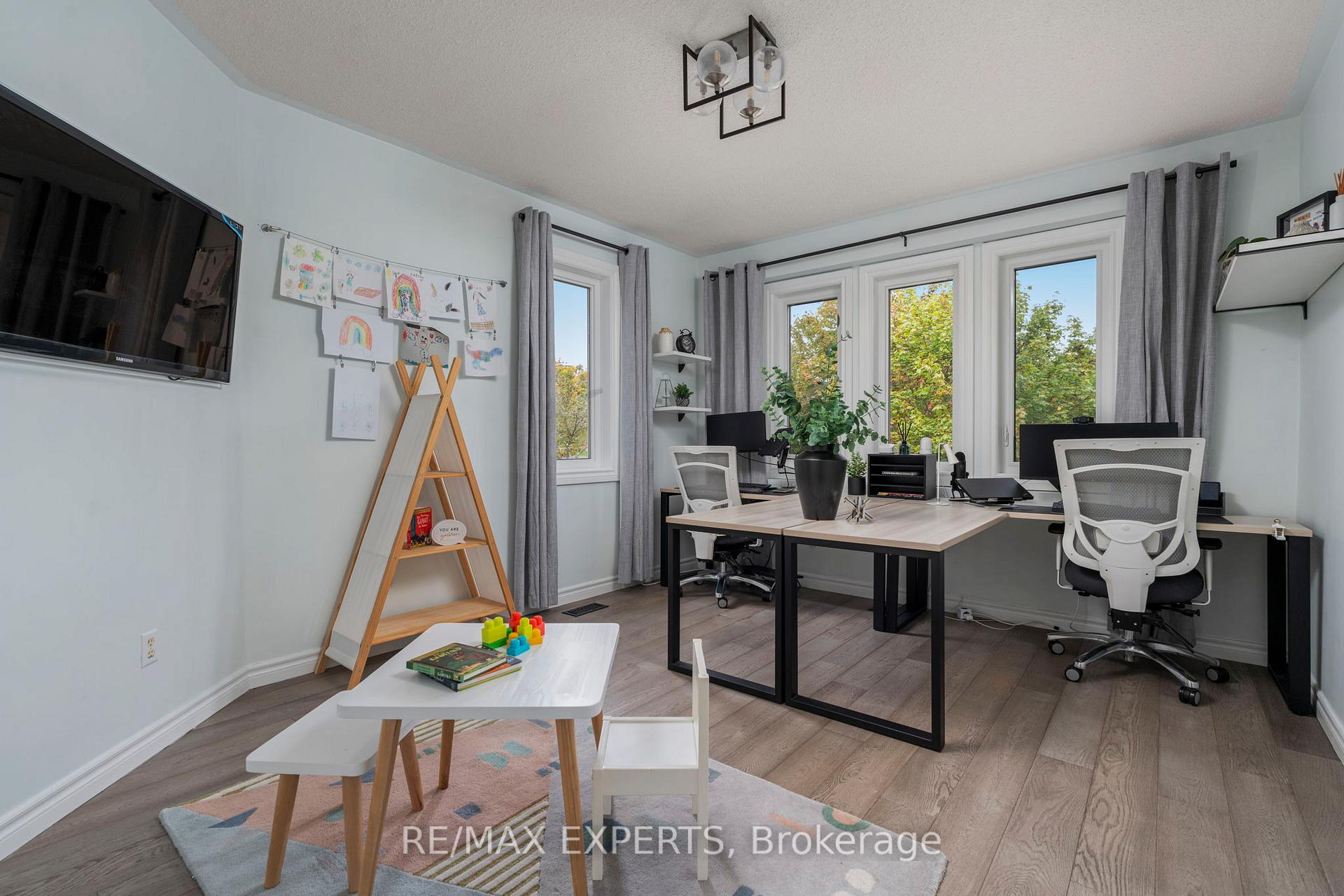 Photo 15 of 157 Primeau Drive, Aurora, Aurora Grove — HOMEH