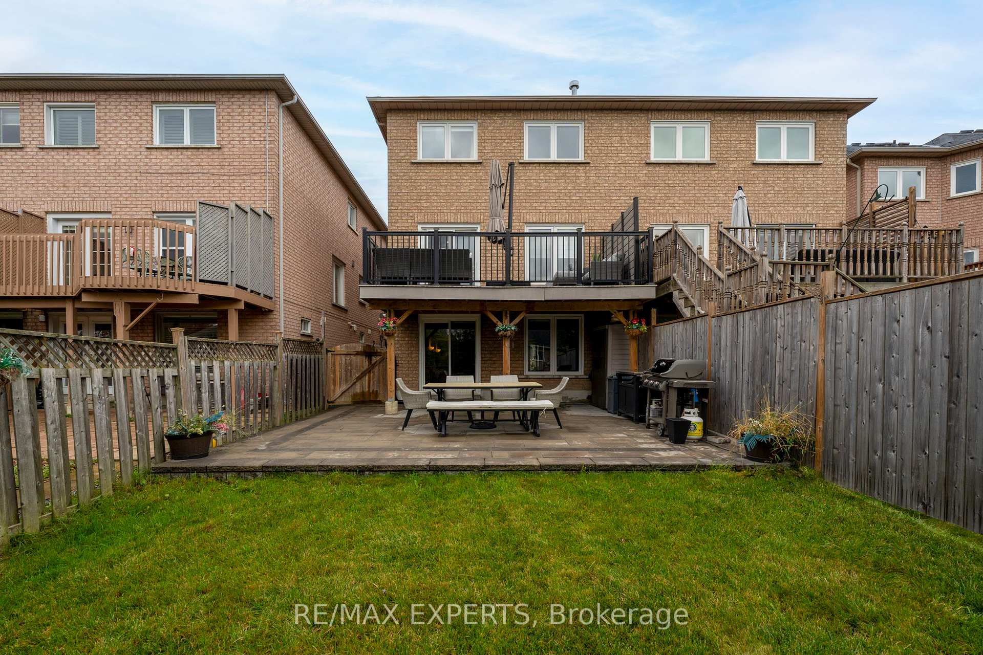 Photo 27 of 157 Primeau Drive, Aurora, Aurora Grove — HOMEH